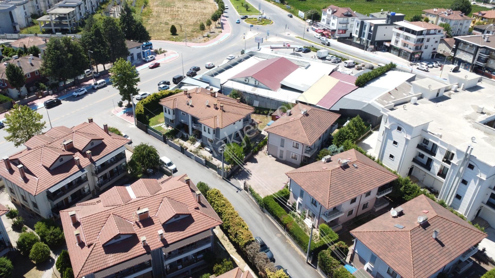 Wisrem'den Serdivan'da Müstakil Bahçeli Açık Otoparklı 4+2 Villa - Görsel 3
