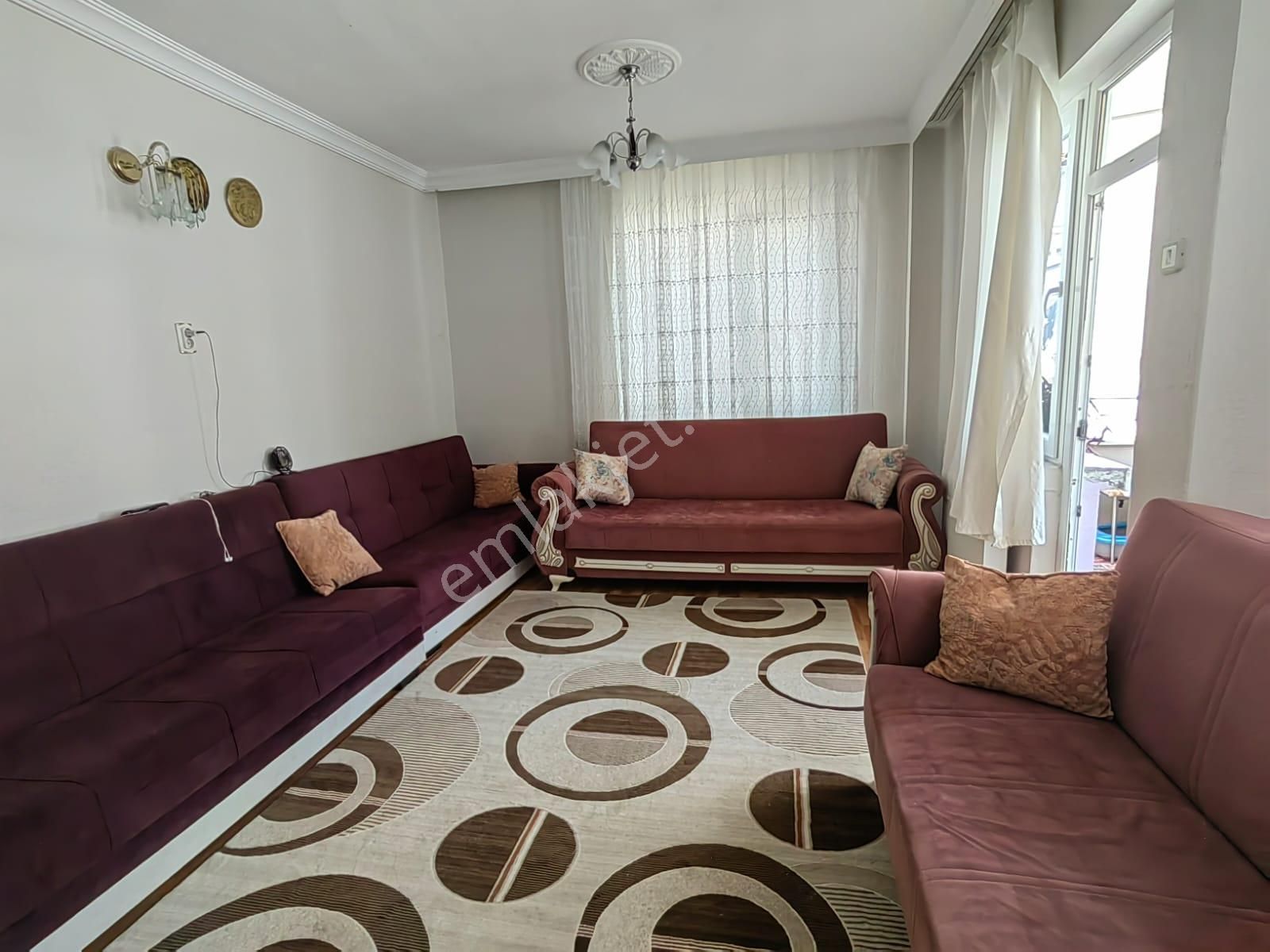 Akçay Emlak'tan Akşehir Yarenler Mahallesinde Ara Kat Satılık 2+1 Daire