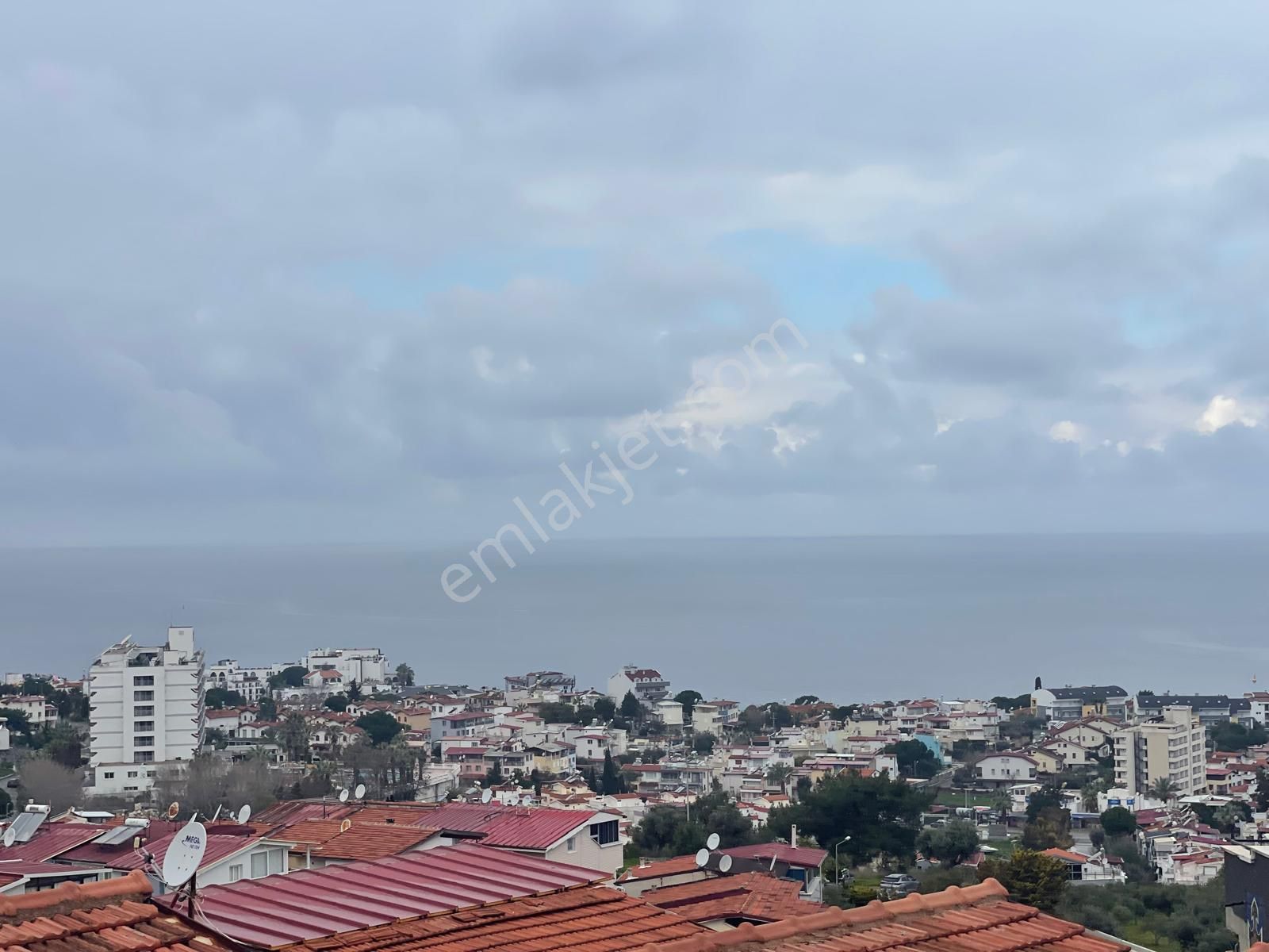 Kadınlar Denizi'ne 900 Metre 4+1 Villa...