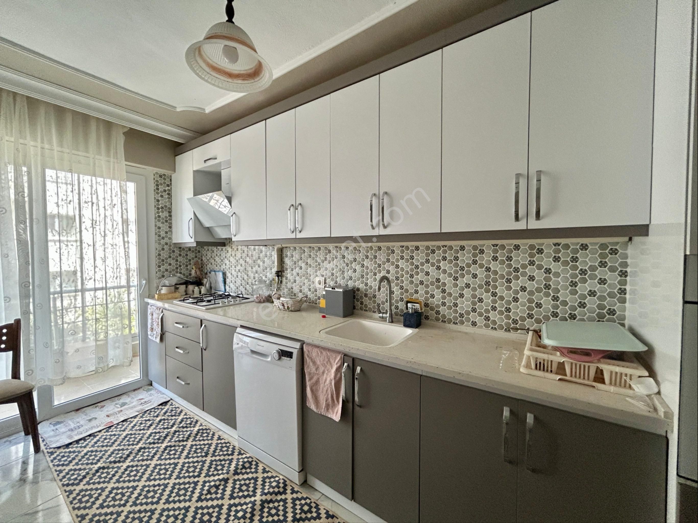 Kuşadası Ege Mahallesinde Satılık 3+1 Daire - Görsel 17