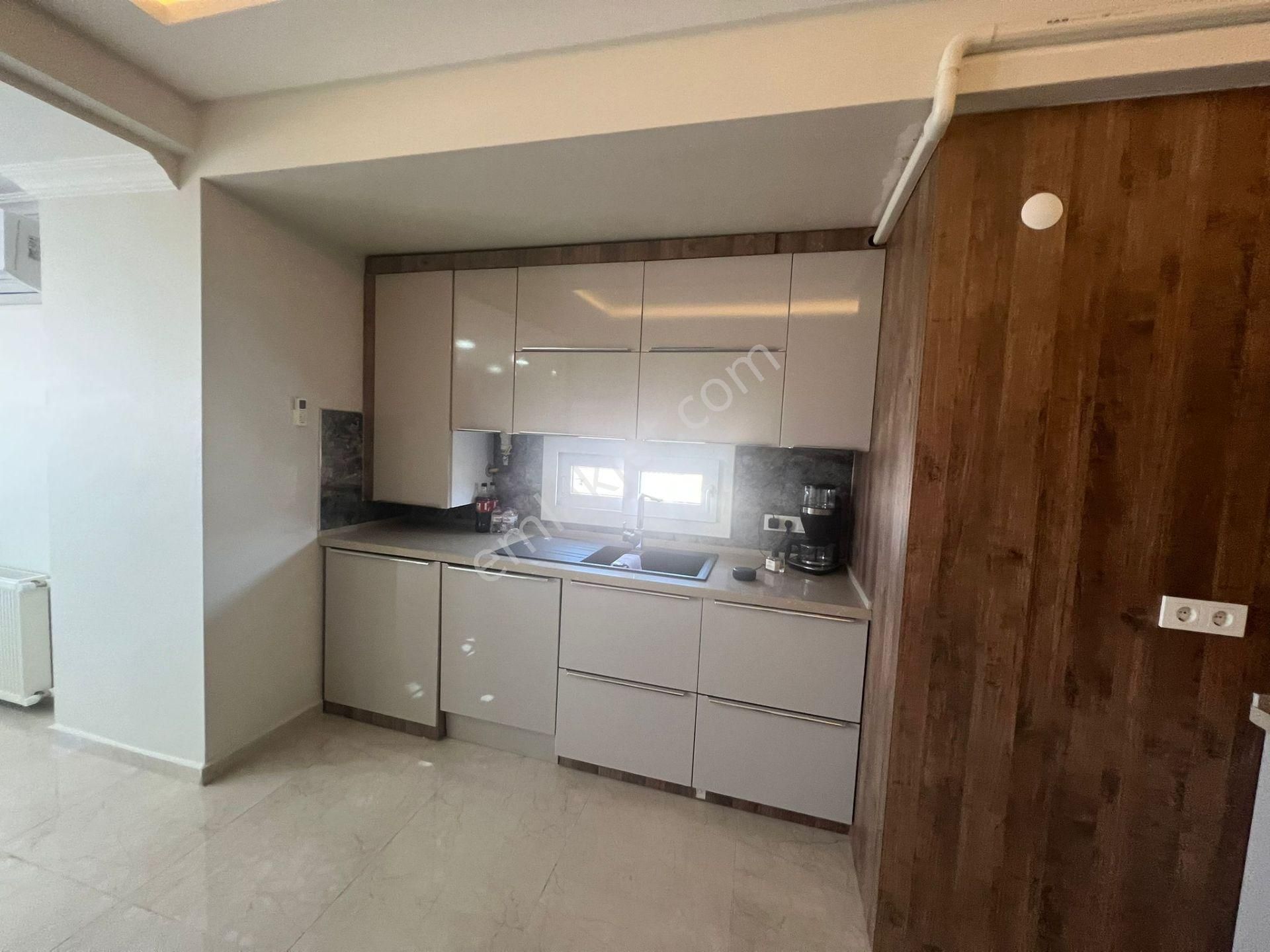 Acil Konak Zafertepe Mahde 2+1 95m2 D.gazlı Asansörlü Full Eşyalı Lüx Daire - Görsel 14