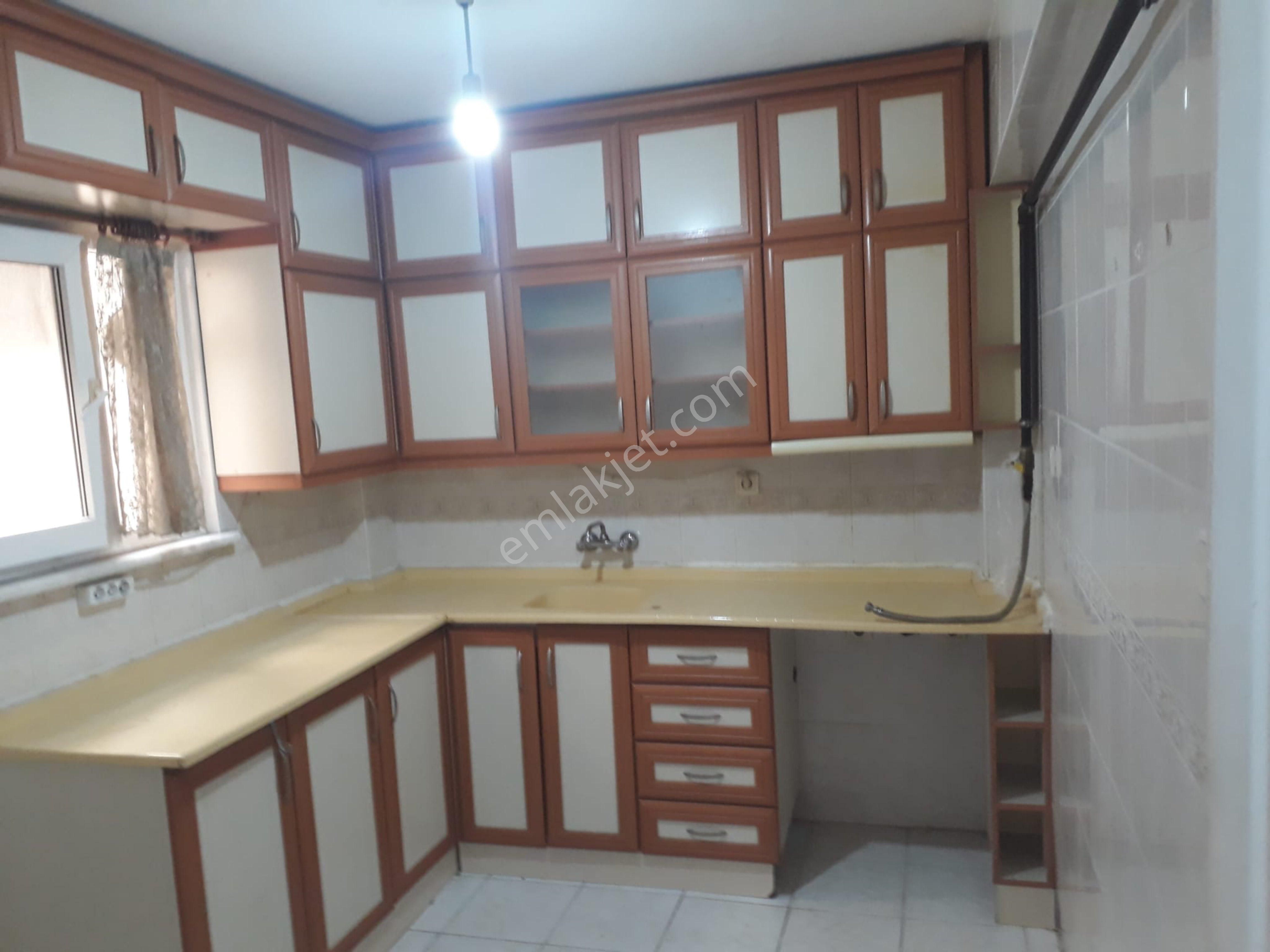 Bakırkoy Kartaltepe’de Kıralık Daire