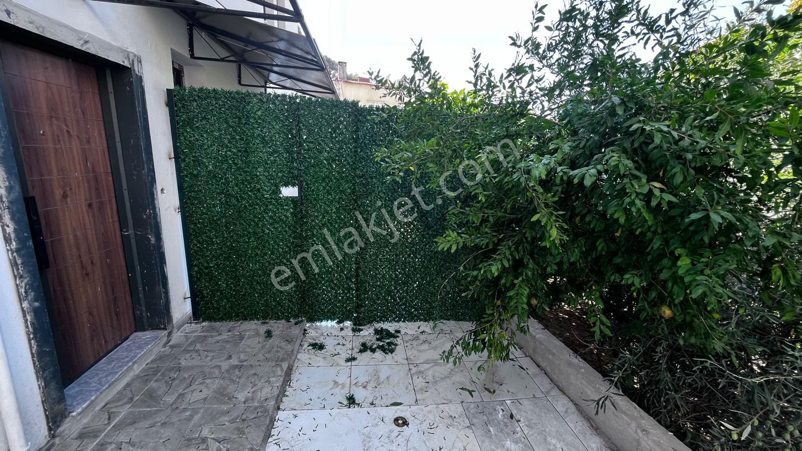 Fethiye Merkezde Büyük 1+1 Özel Bahçe Sıfır Zemin Oturuma Hazır