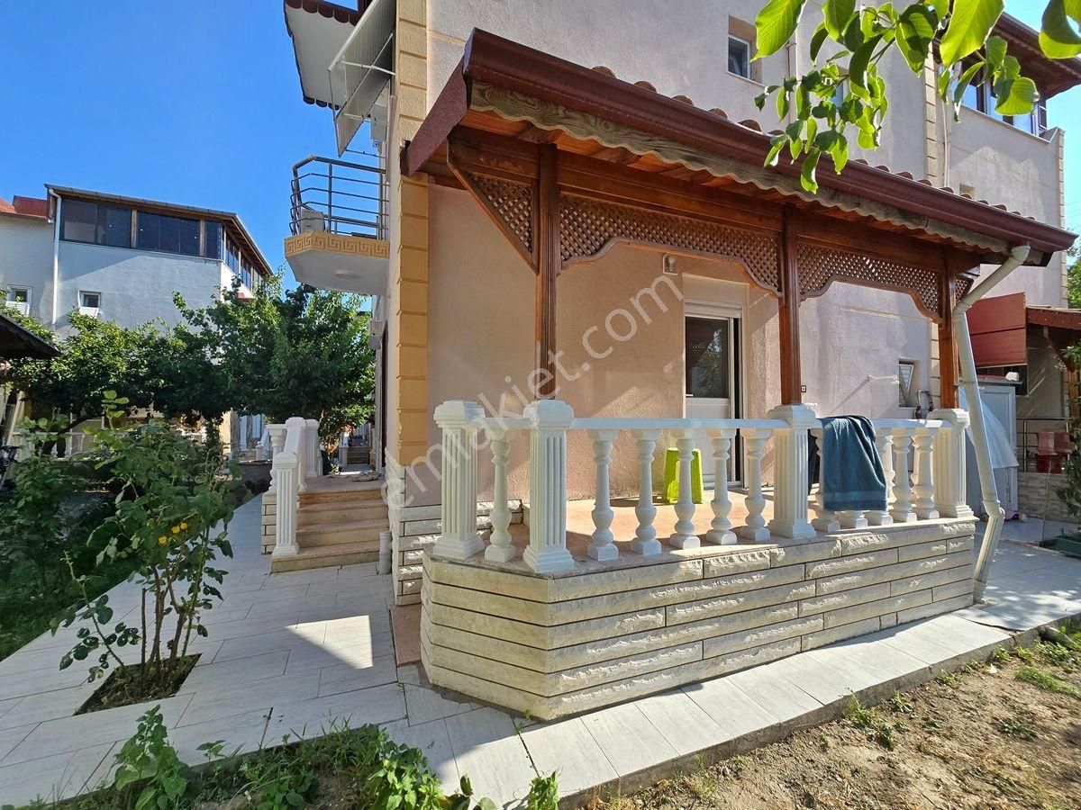 Altınoluk Kiralık Villa / Eşyalı / Denize Yakın / Bahçeli - Görsel 2