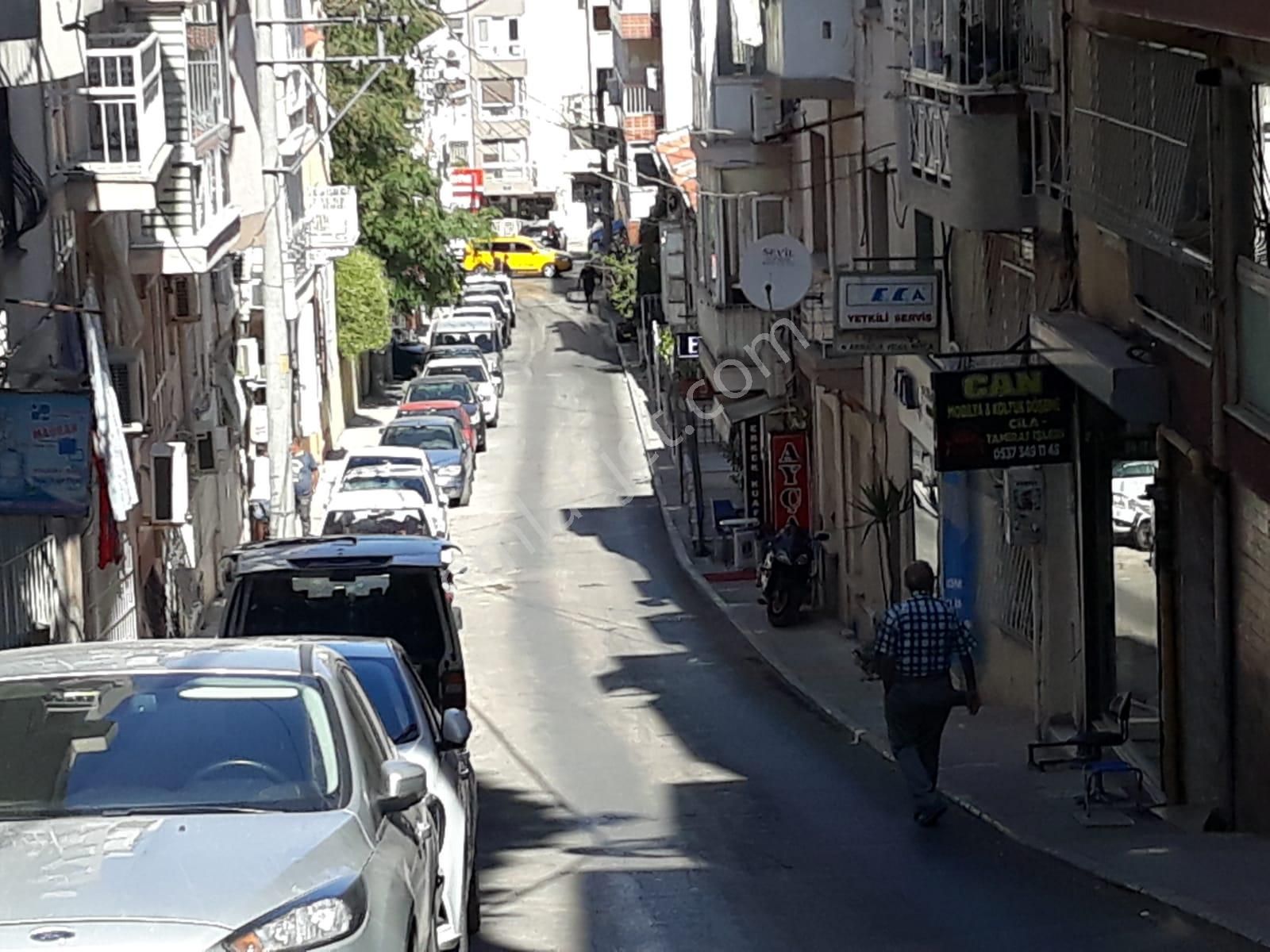 Göztepe Tramvaya Metroya Yakın Arakat Bakımlı