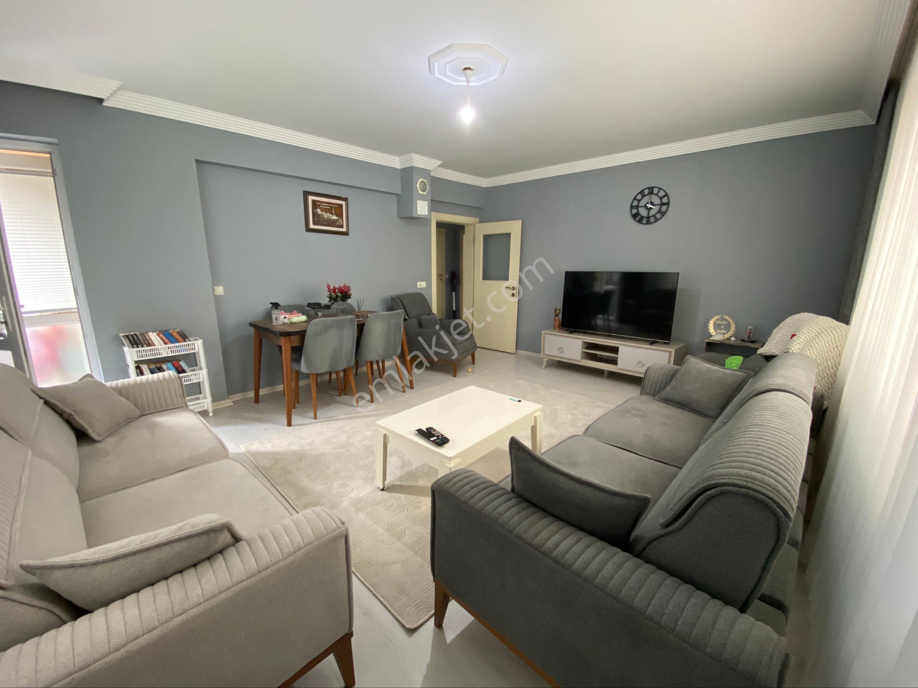 Remax Mavi'den Hendek Merkezde 2+1 Daire