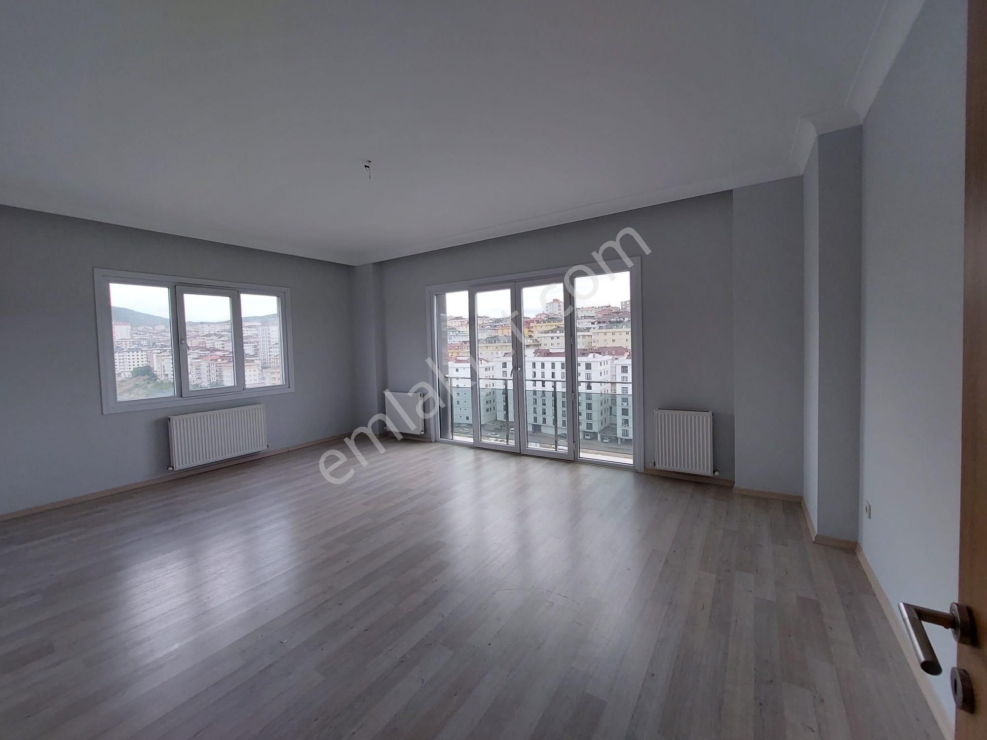 Oryaştan Ataşehir İnönüde Hemen Oturabileceğiniz 125m2 3+1 Daire
