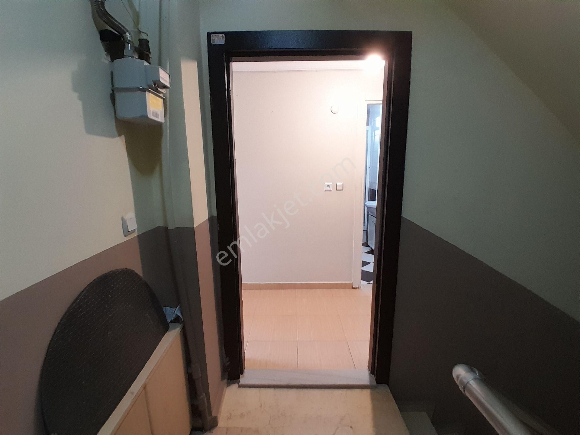 Satılık Sancaktepe 2+1 2.kat 90m²