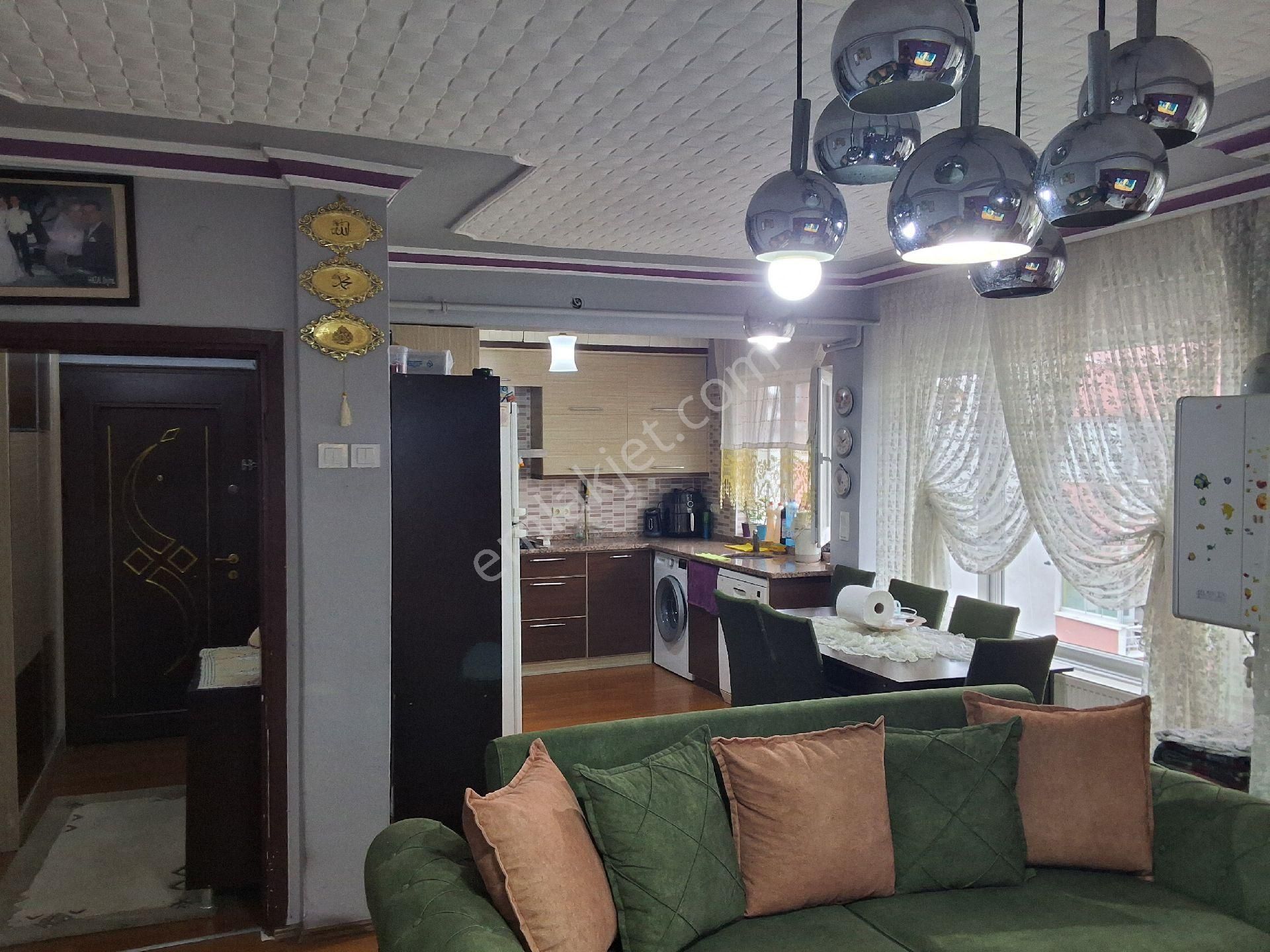 Karamanoğlu Emlak'tan Çok İyi Konumda