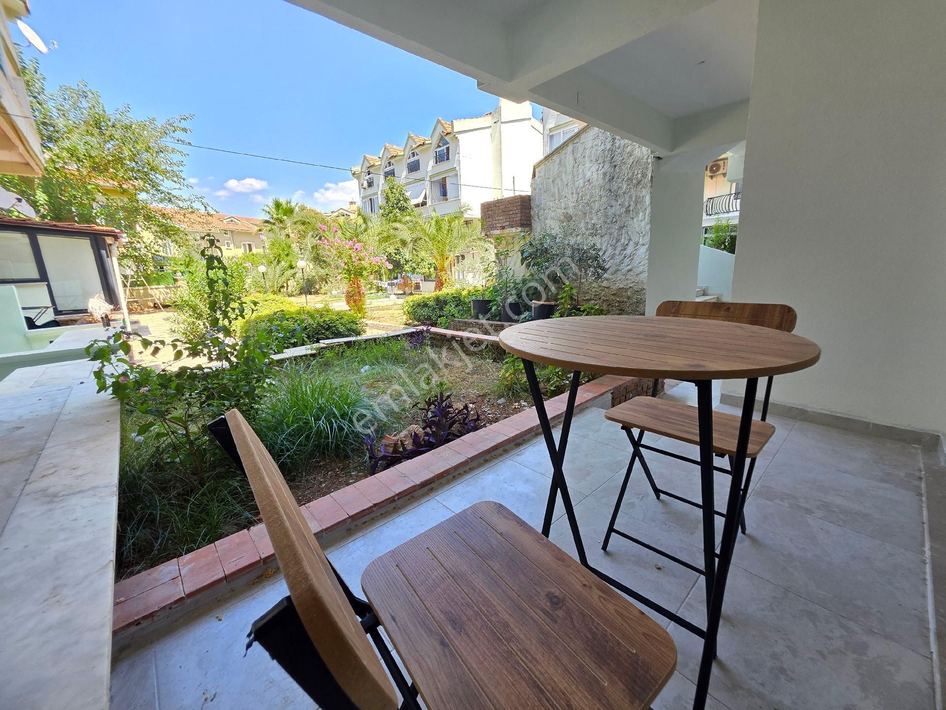 Lotus'tan Armutalan' Da Denize Yakın Sıfır Kiralık 1+1 Eşyalı Daire