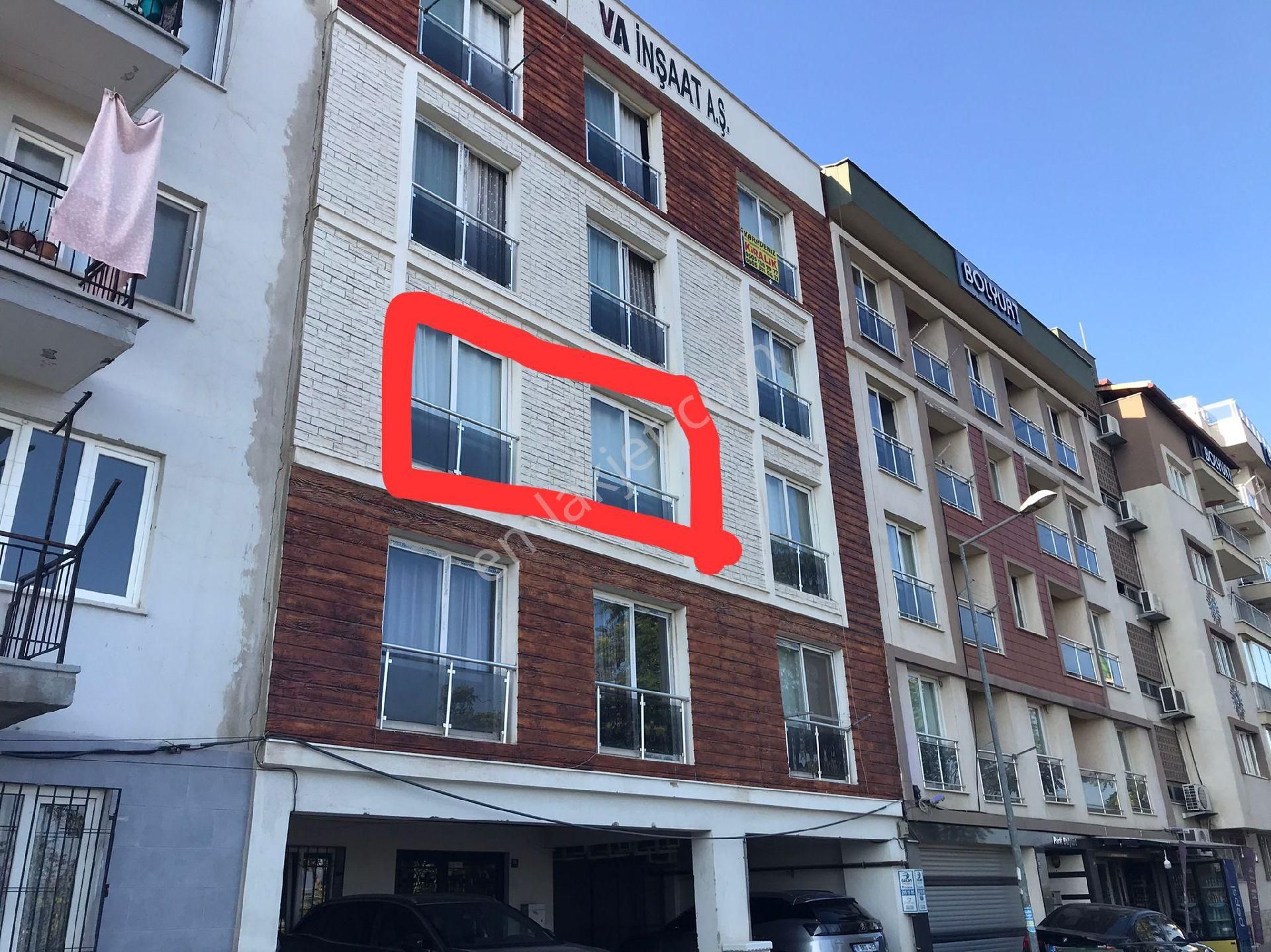 Aydın-zafer Mahallesinde Satılık Eşyalı 1+1 Arakat Daire