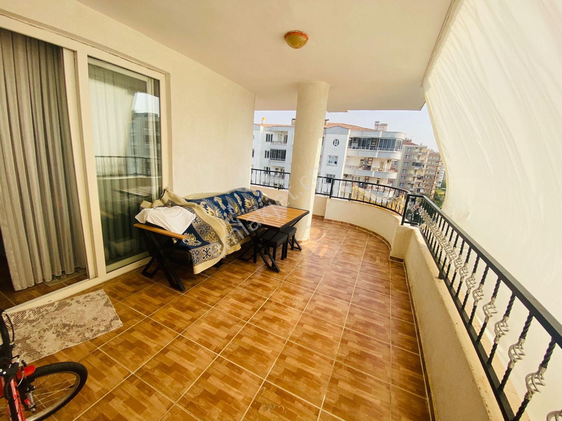 Park 75 Karşısı 4+1 Satılık Daire