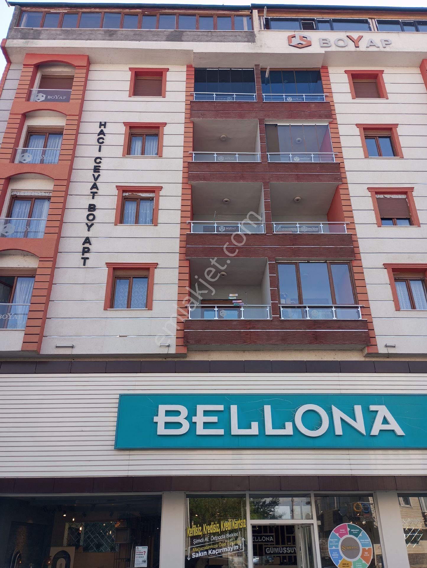 Kafkars Emlaktan Cumhuriyet Mahallesinde Arakat Kiralık 2+1