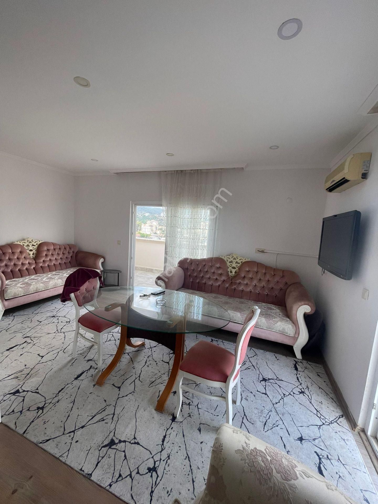 Alanya Çıplaklı Mahallesi 3+1 Kiralık Daire