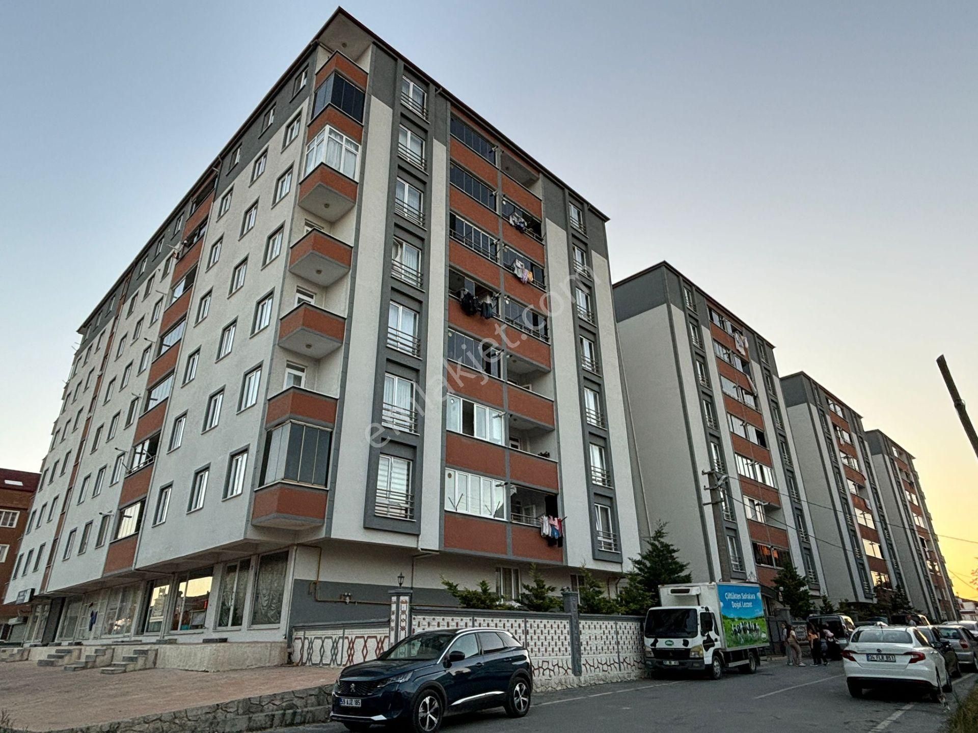**eryıldız Gayrimenkul'den**butik Site İçinde Sıfır Kiralık 120m2 Lüx 2+1 Daire
