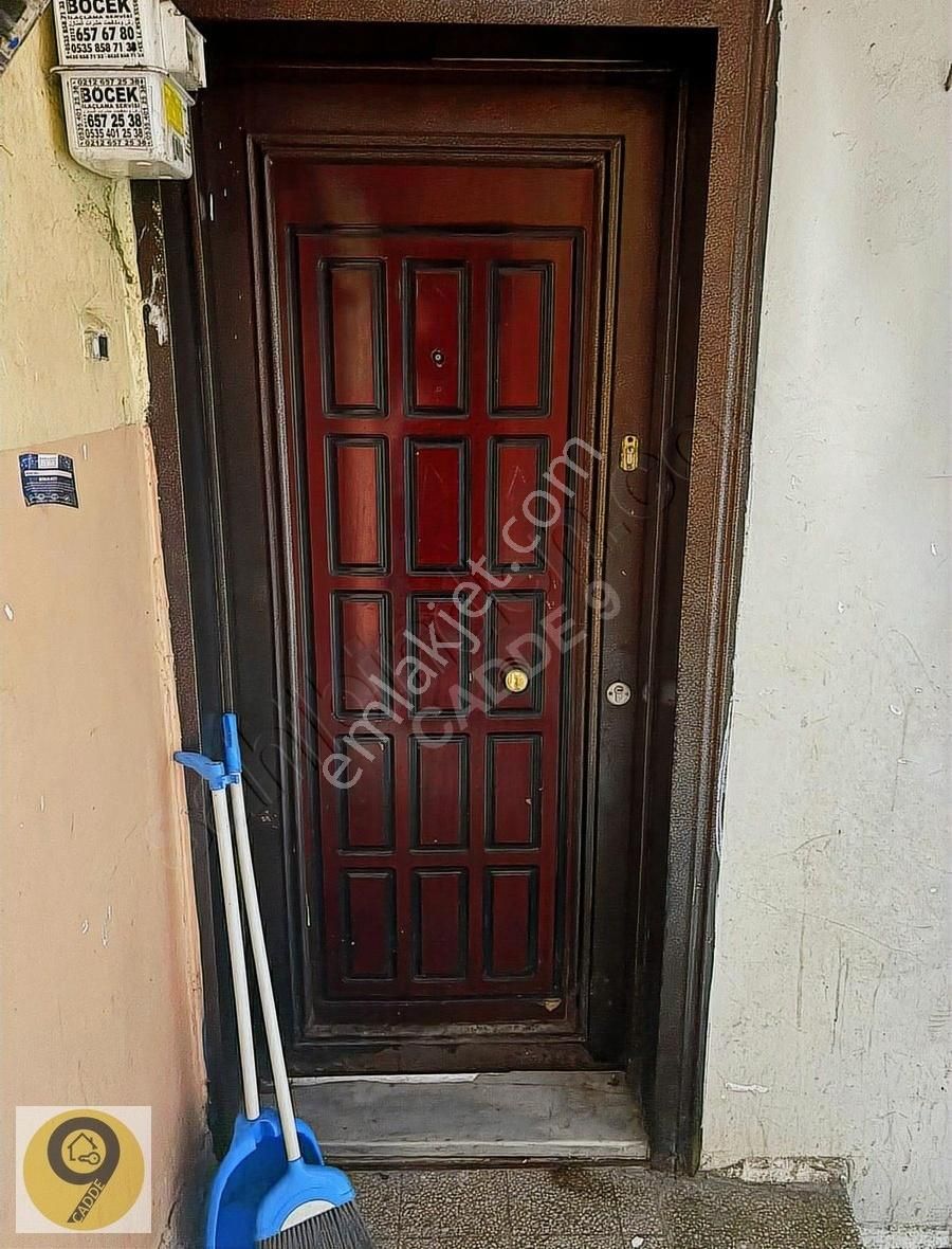 Cadde 9 'dan Beyoğlu' Nda Satılık 3+1 Daire