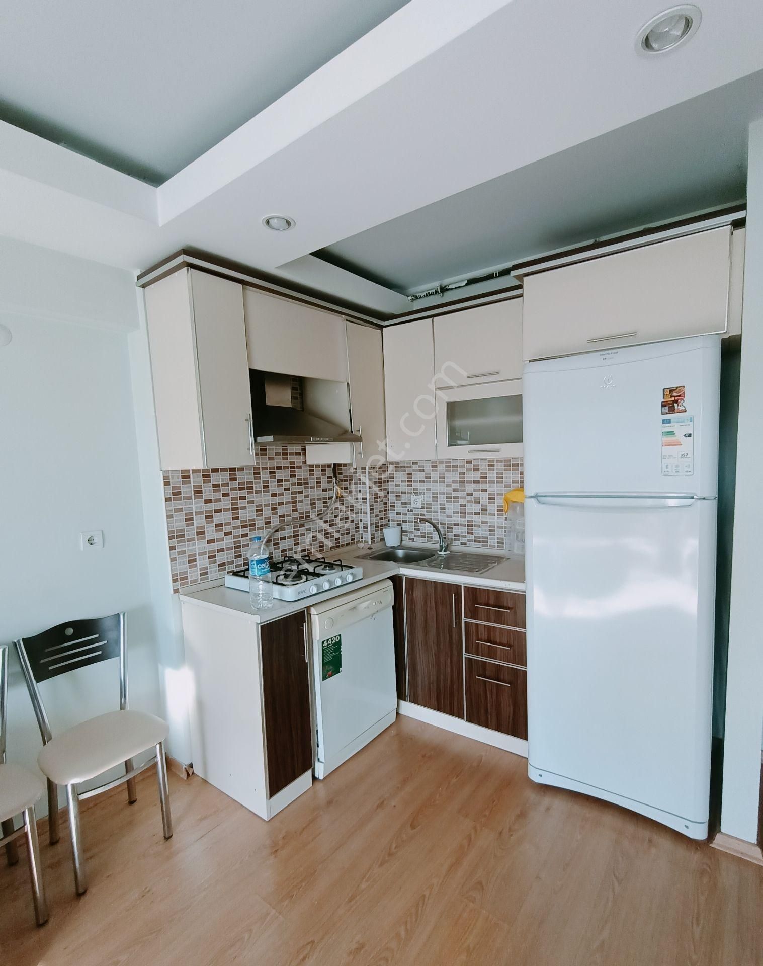 Havuzlu Site İçerisinde Eşyalı 1+1 Kiralık