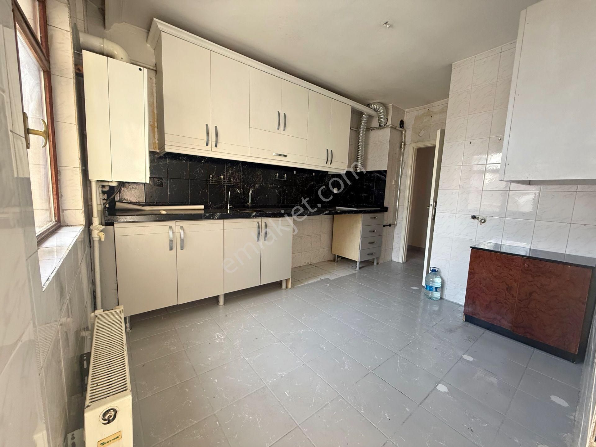 Cihandan Barışteepe Mah Piri Cadde Üzeri Masrafsız 3+1
