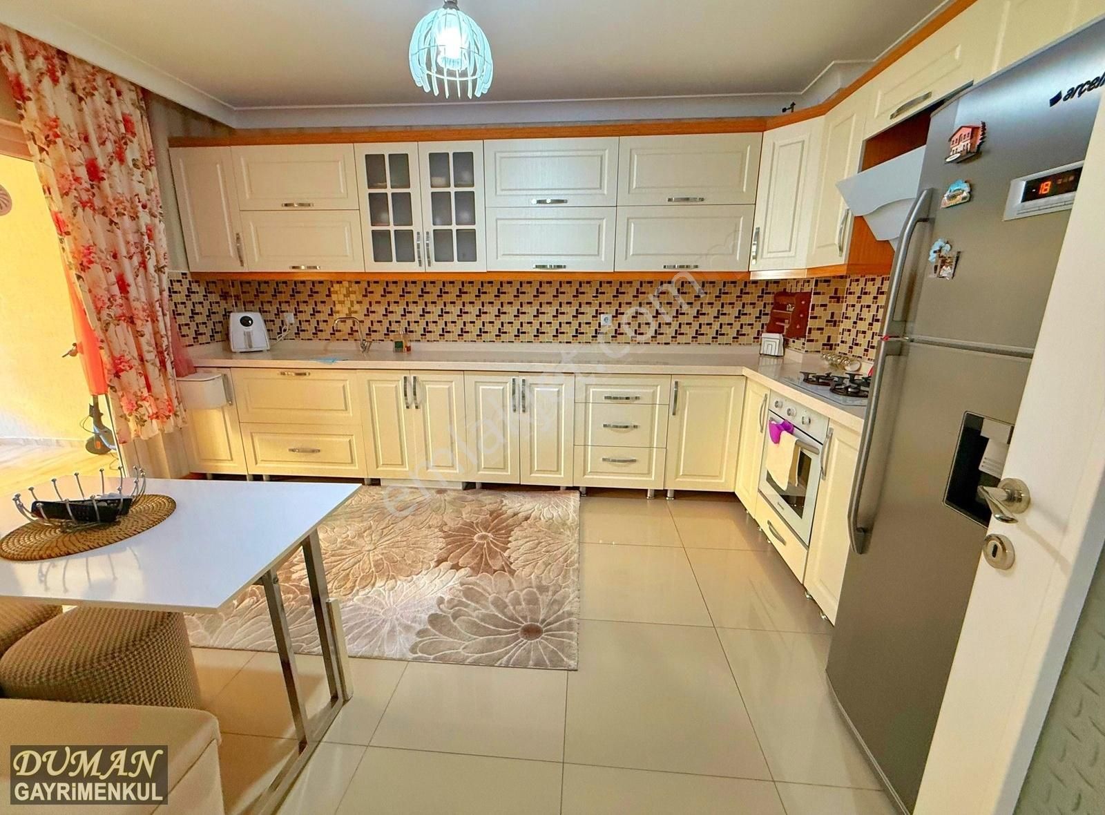 Kredi Limitsiz Merkezi Konum 3+1 Masrafsız Satılık Geniş Daire