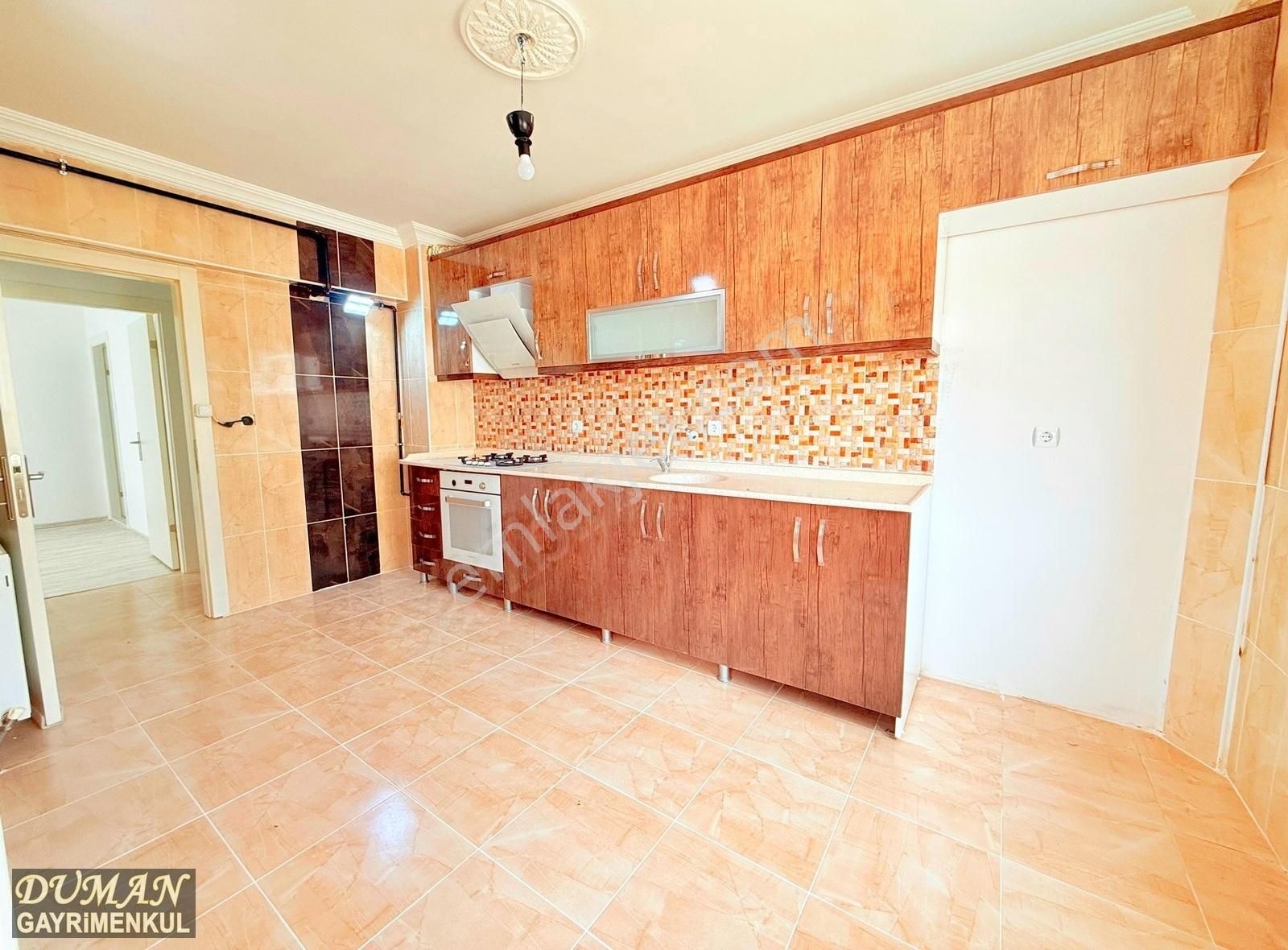 Arakat'ta Merkezi Konum Geniş Oturum 4+1 Full Satılık Daire