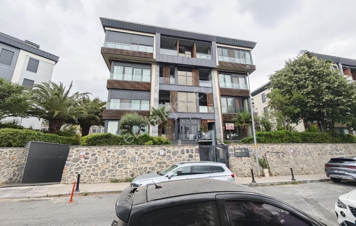 Balmumcu Mista Bosphorus Projesinde Yüksek Tavanlı 320 Cm. Lüks