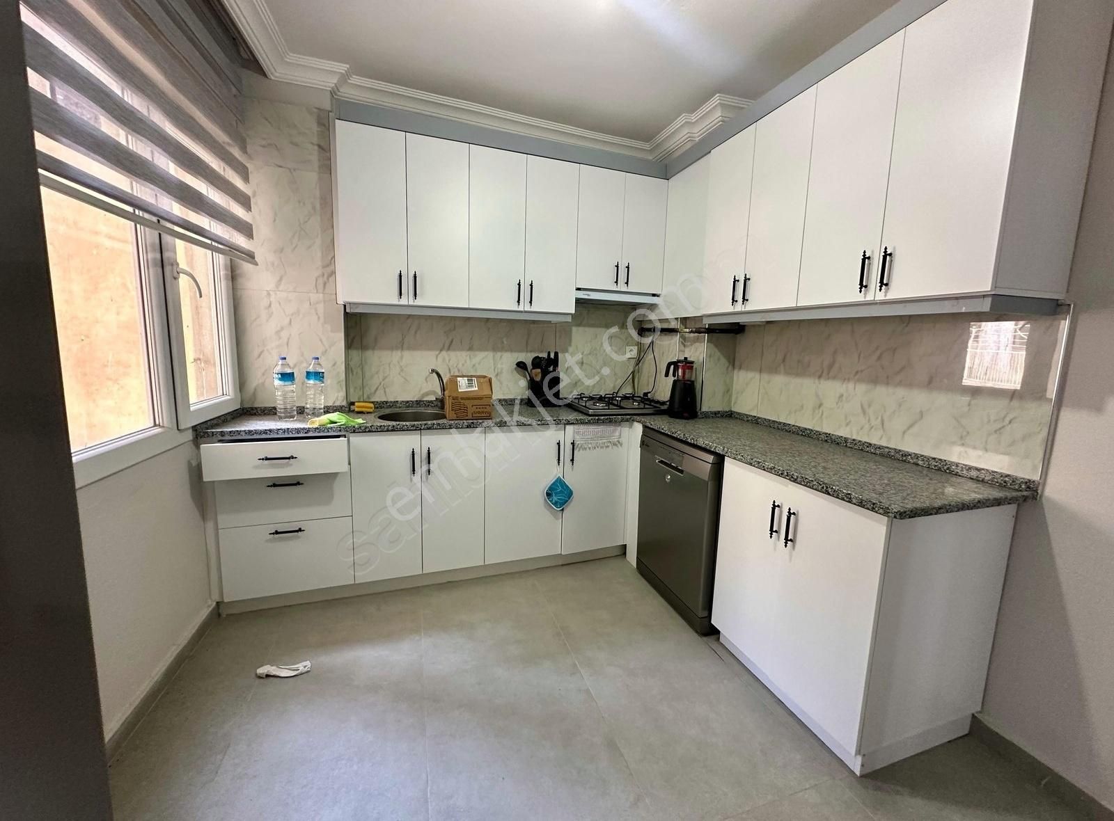 Capital Emlak'tan Bornova Küçükparkta 3+1 Satılık Daire