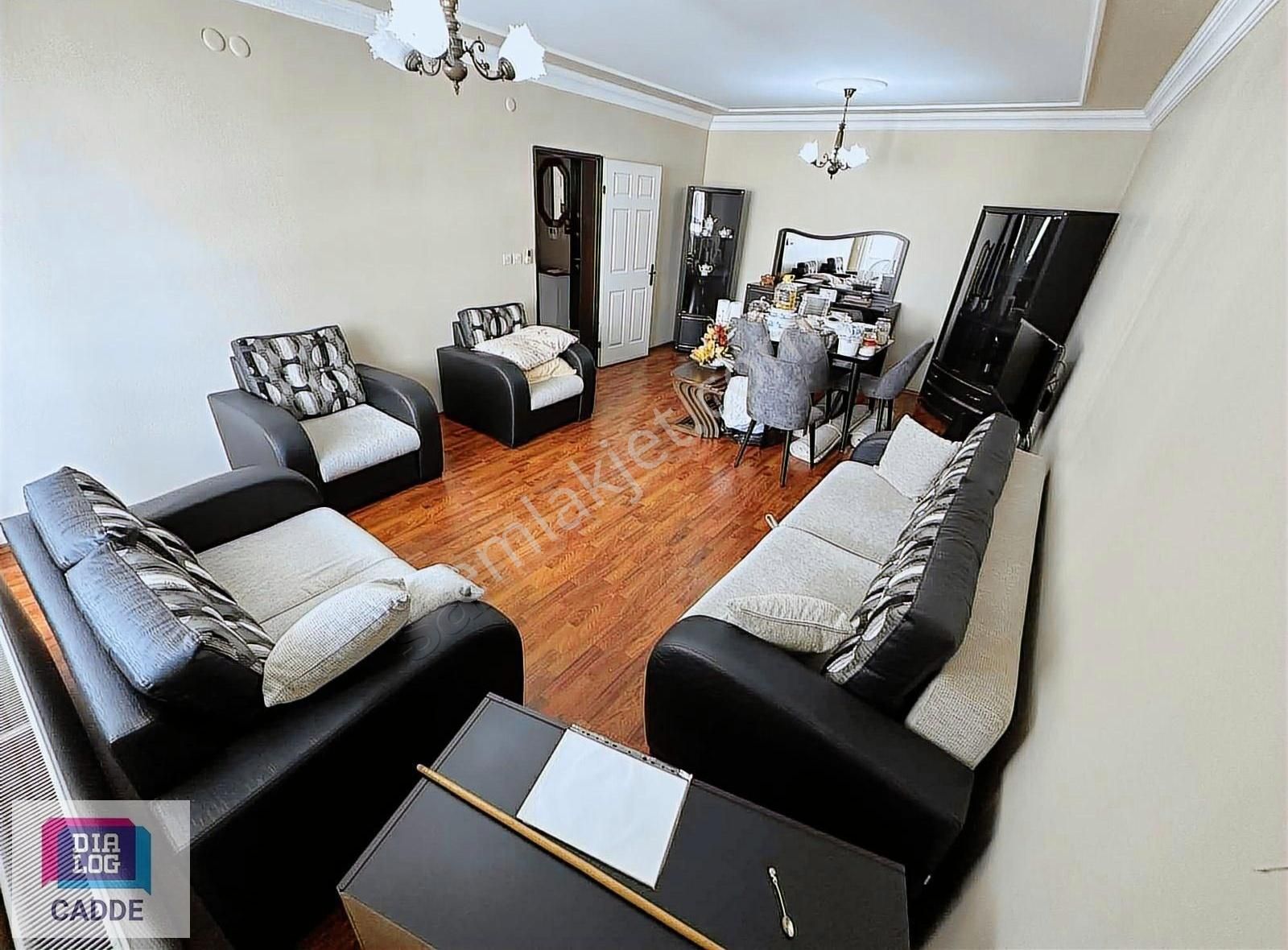 Gebze Yenikent Huzur Zambak Sitesinde Satılık 3+1 Fırsat Daire