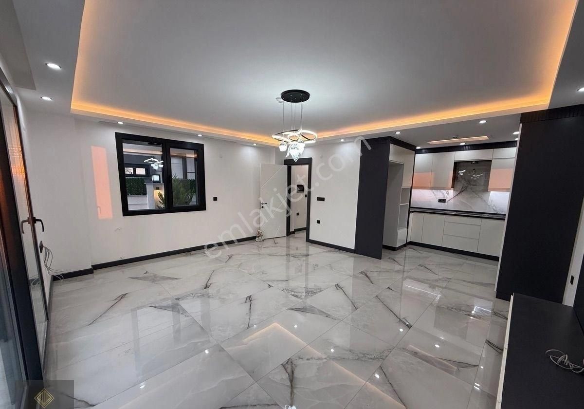 Didim’de Satılık Tam Müstakil 4+1 Akıllı Ev Sistemli Havuzlu Otoparklı Lüx Villa Altınkuma 8 Dakika - Görsel 11