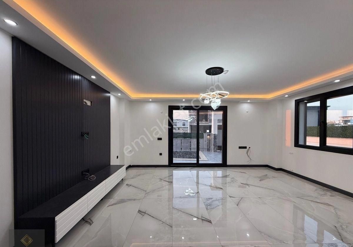 Didim’de Satılık Tam Müstakil 4+1 Akıllı Ev Sistemli Havuzlu Otoparklı Lüx Villa Altınkuma 8 Dakika - Görsel 21