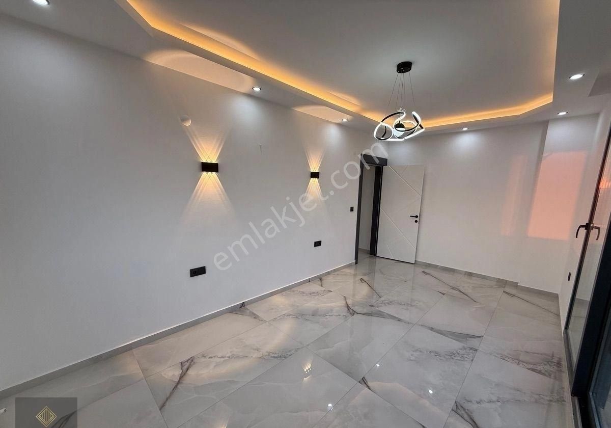 Didim’de Satılık Tam Müstakil 4+1 Akıllı Ev Sistemli Havuzlu Otoparklı Lüx Villa Altınkuma 8 Dakika - Görsel 25