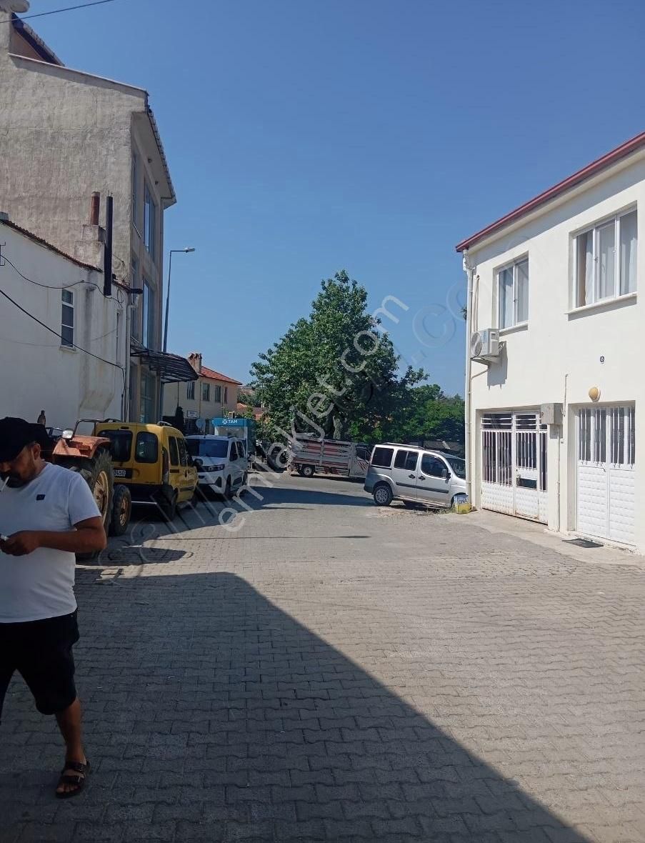 Sıfır Yerkesik Şehir Merkezinde Özel Yapı