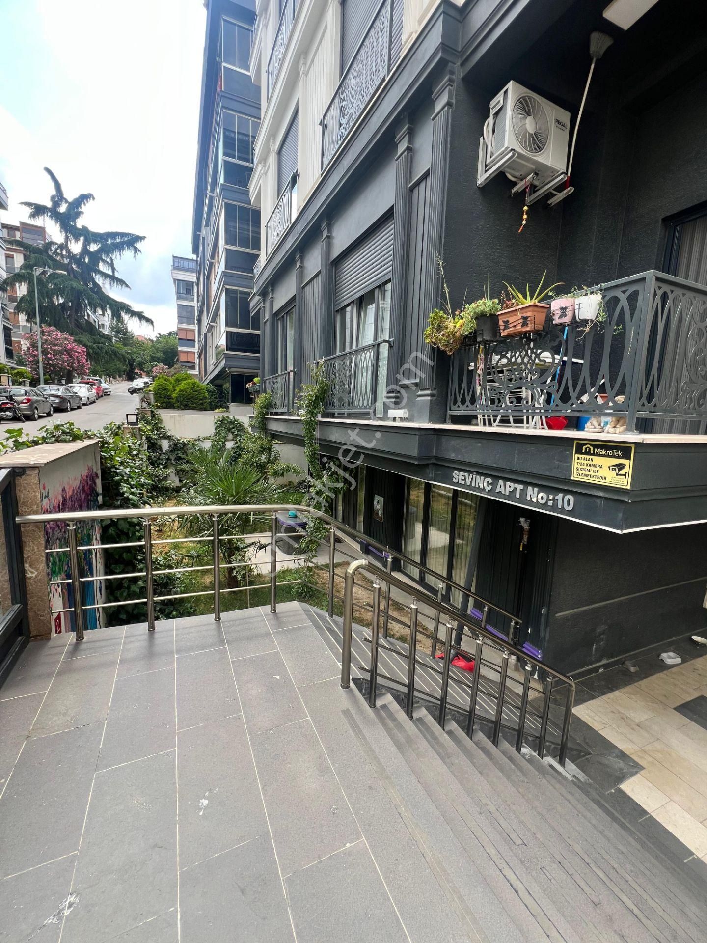 Maltepe İdealtepe 'de 2+1 Bahçeli Satılık Daire