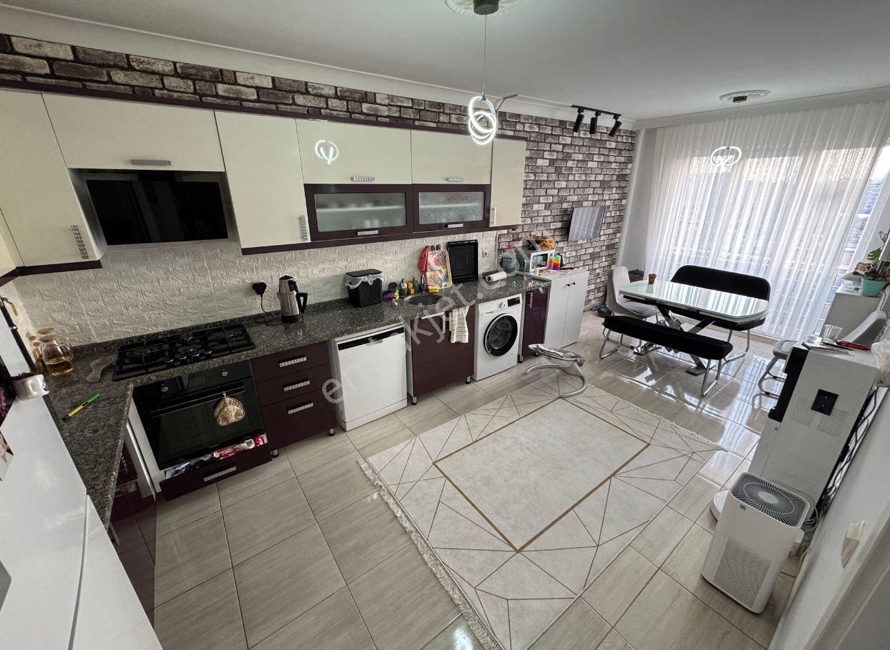 Ataparkta Yeni Bina 130mt2 Ankara Manzaralı Full Yapılı Satılık