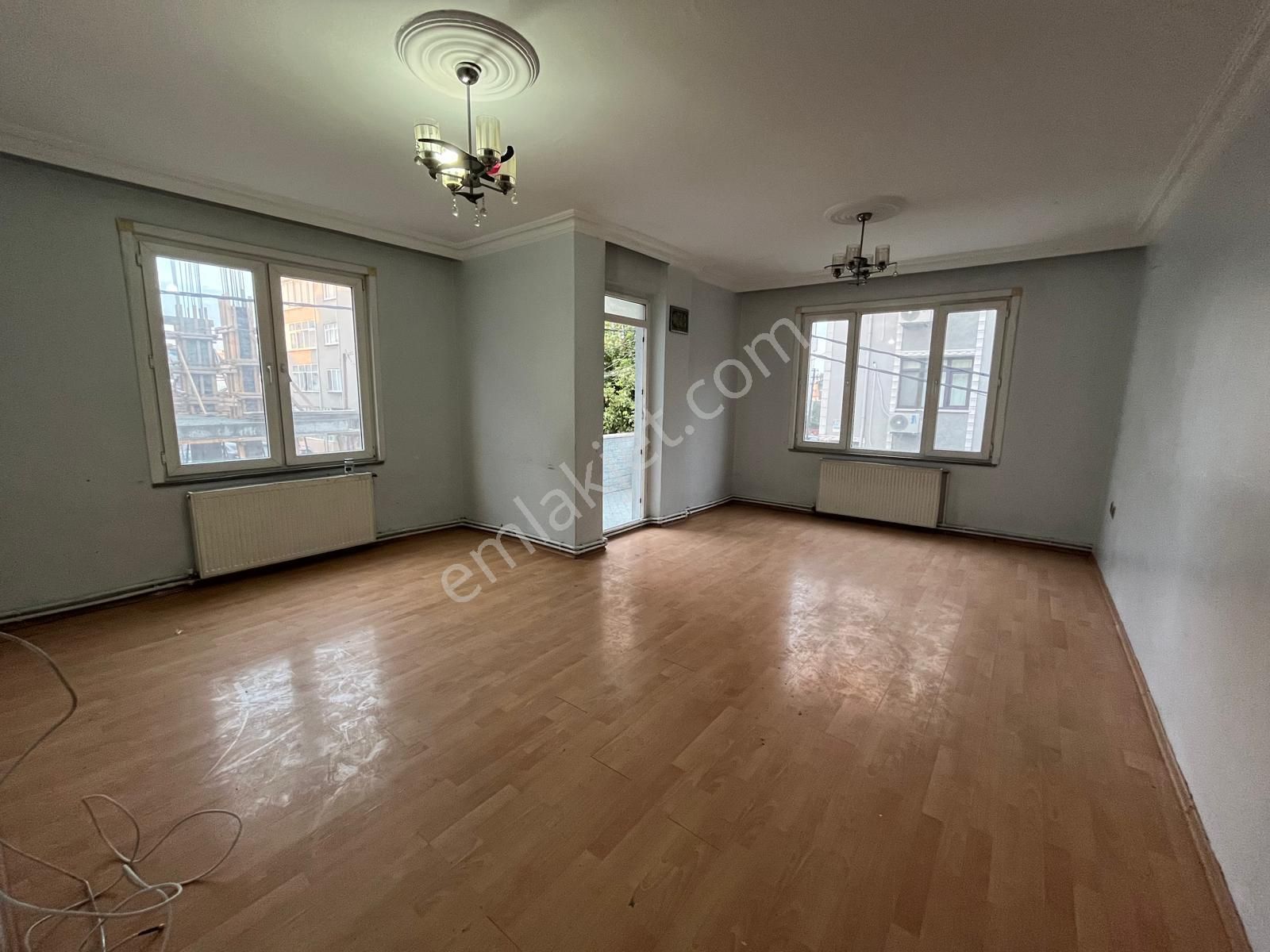 Loft'tankiralık Daire 135m2. 3+1 1.kat Fevziçakmak Mah. 3 Adet Balkonlu