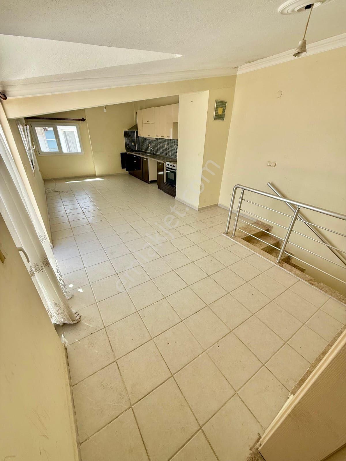 Didim Liman Yolu Mini Cafursa Arasında 3+1 Dubleks Daire Satıyoruz