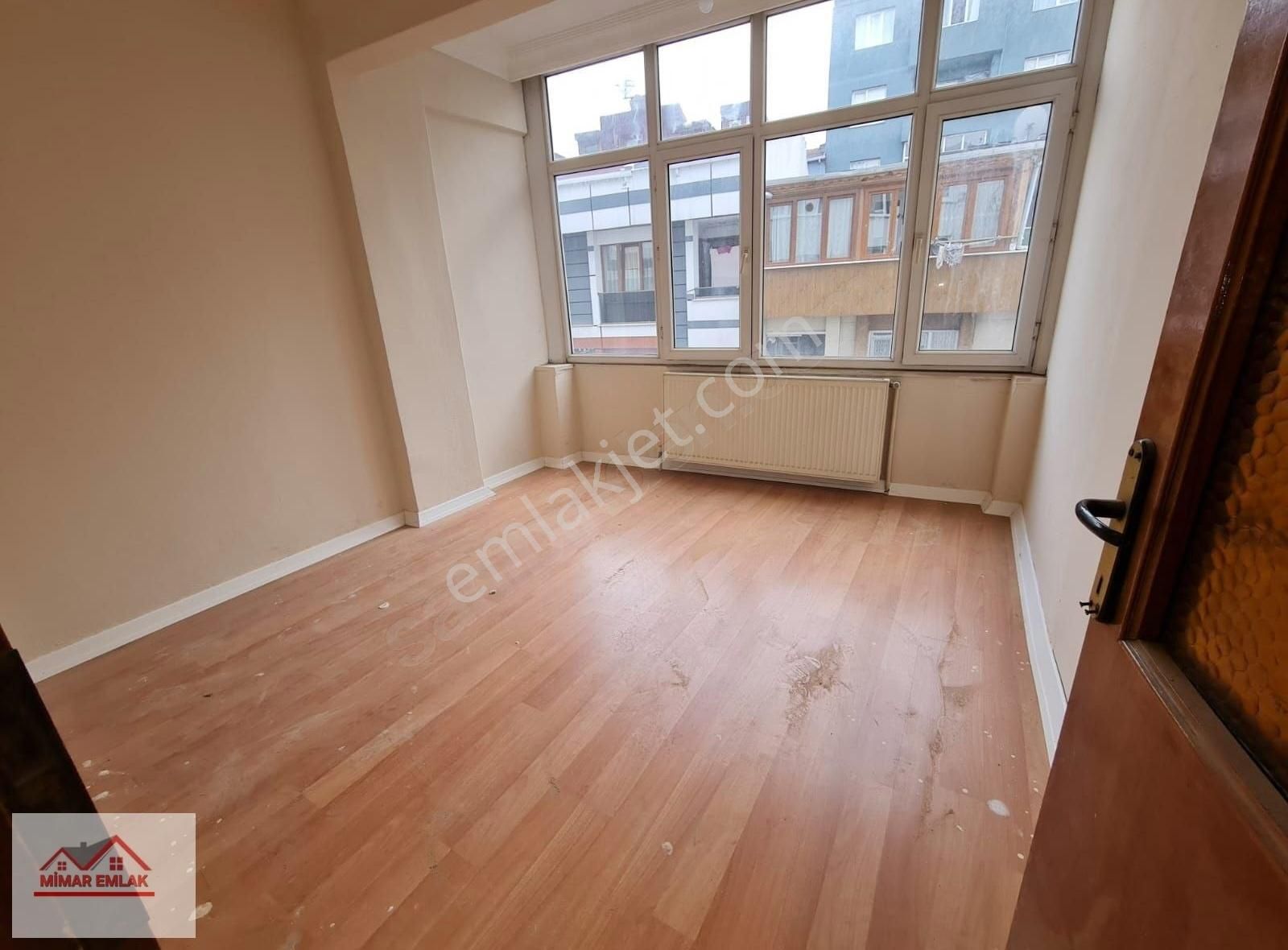 Mimar Emlak'tan Satılık 2+1 80m² 3.kat Daire