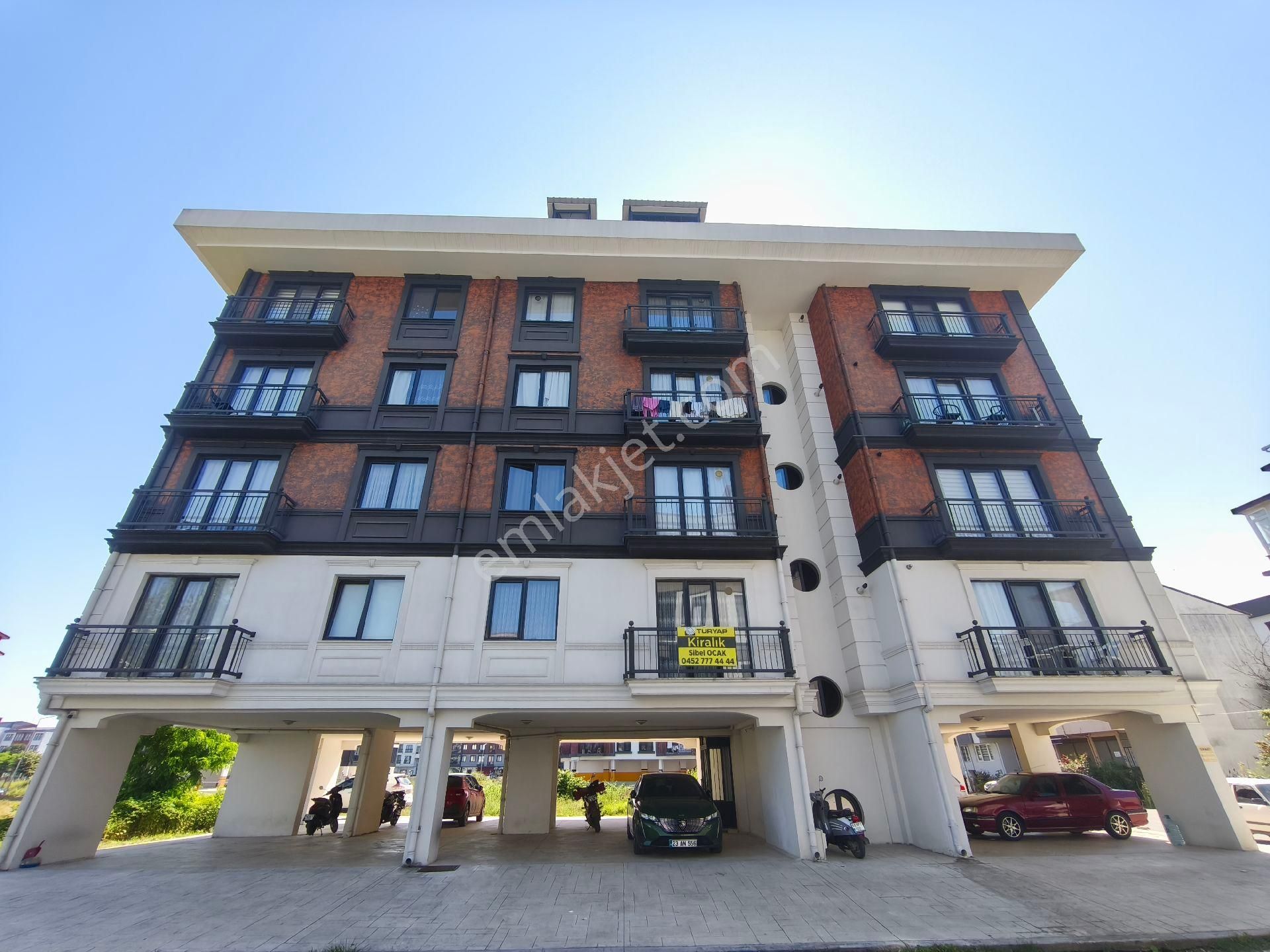 Ordu Cumhuriyet Mahallesi Deniz Tarafı Eşyalı 1+1 Kiralık Daire