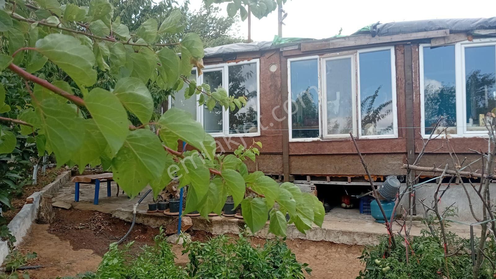 İmarlı Arsa İçinde Balkonlu Konteyner Var 374 Metre Kare - Görsel 2