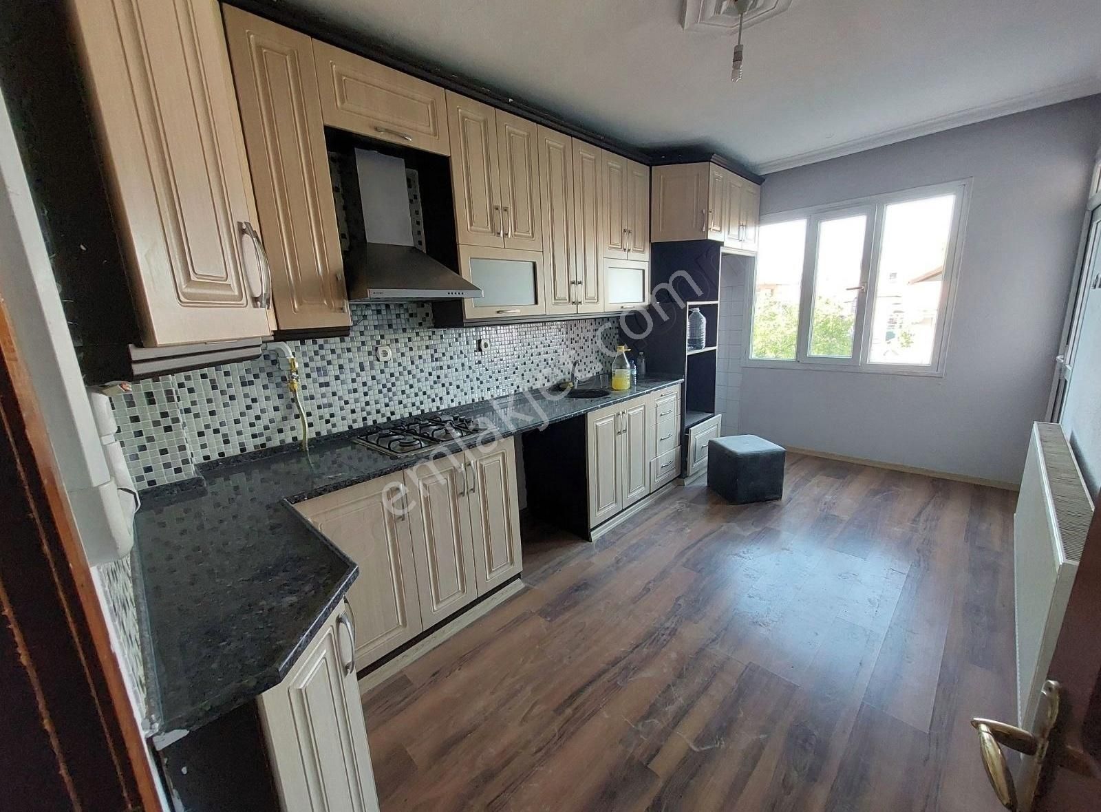 Yunus'tan İstasyon Mh Kiralık 2+1 Doğal Gazlı Daire