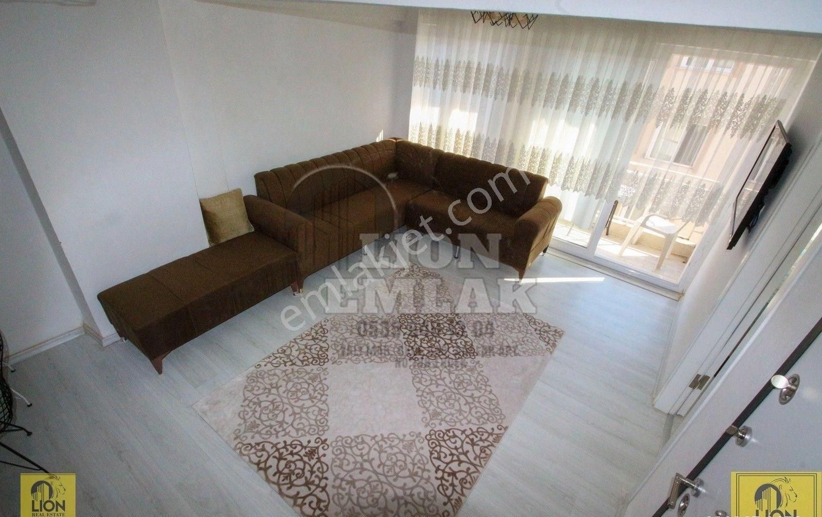 Erdek Yalı Mahallesi'nde Satılık Şahane Tasarımlı Denize Çok Yakın 1+1 Daire