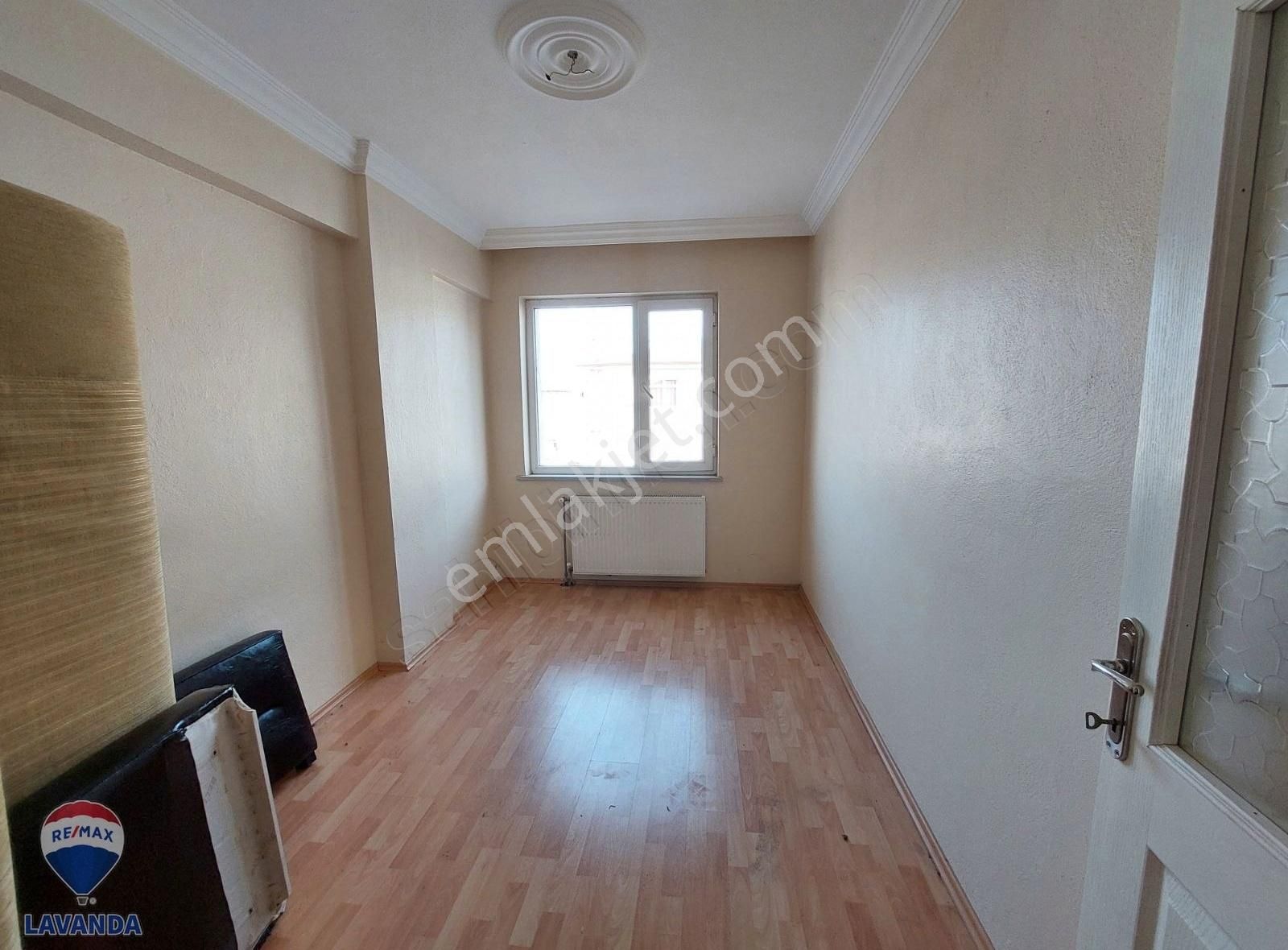 Cadde Üzeri 2+1 Daire | 2 Balkonlu, Boş Ve Hemen Teslim - Görsel 3