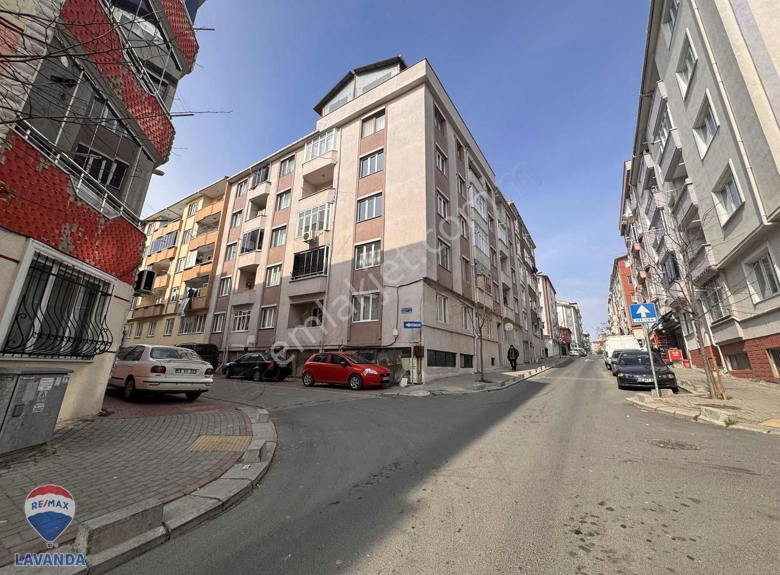 Remax Lavanda'dan Reşadiye Mahallesinde Kiralık 3+1 Daire