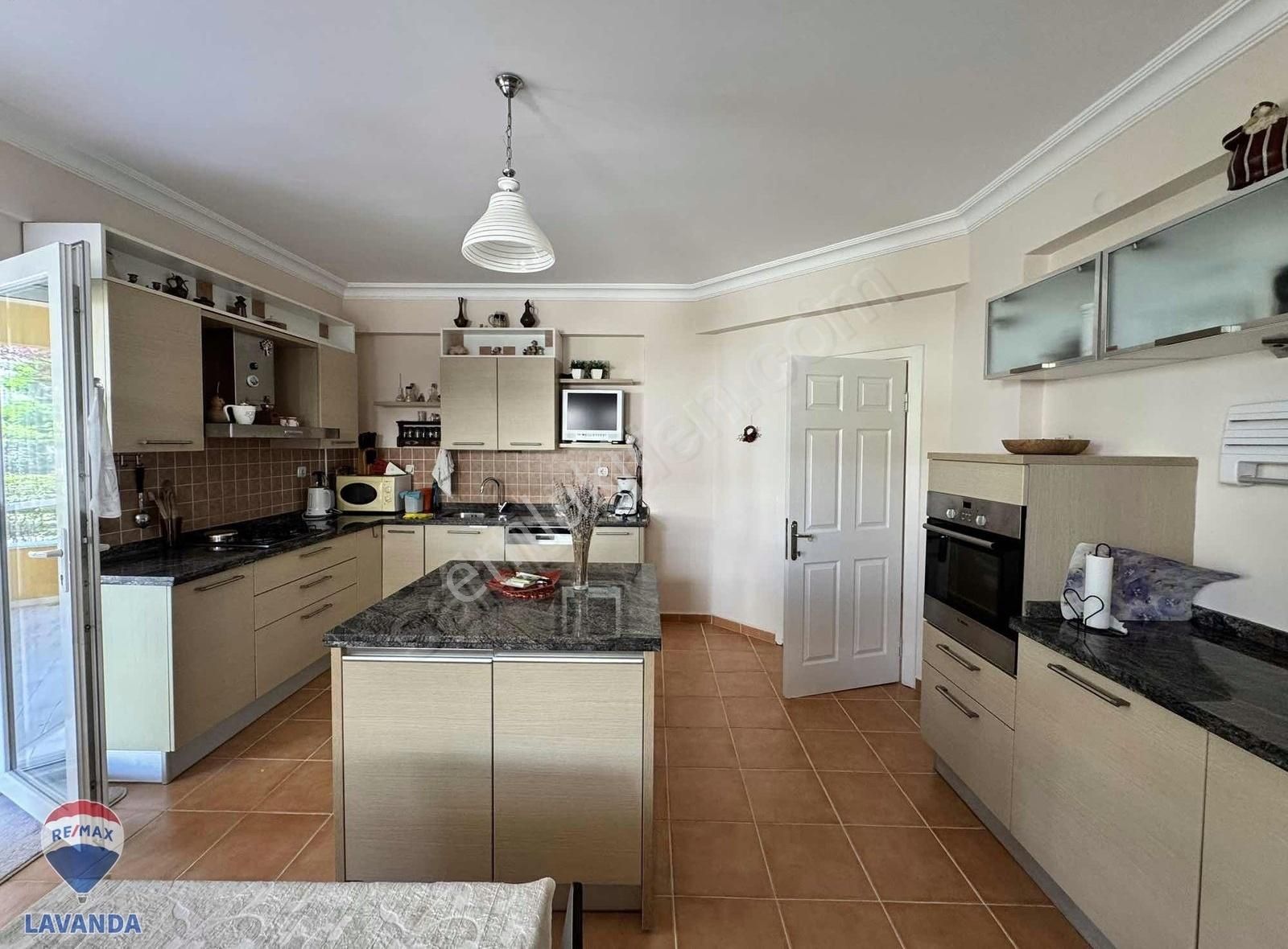 Çorlu Hürriyet Mah. Site İçinde Güney Cephe Müstakil 6+1 Villa - Görsel 12