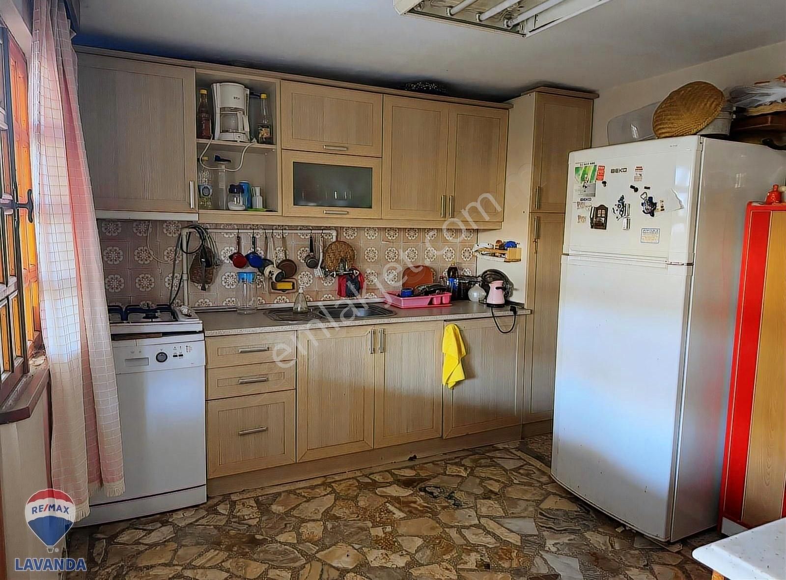 Re/max Lavanda'dan Yeniçiftlik'te Denize Sıfır Satılık Villa - Görsel 4