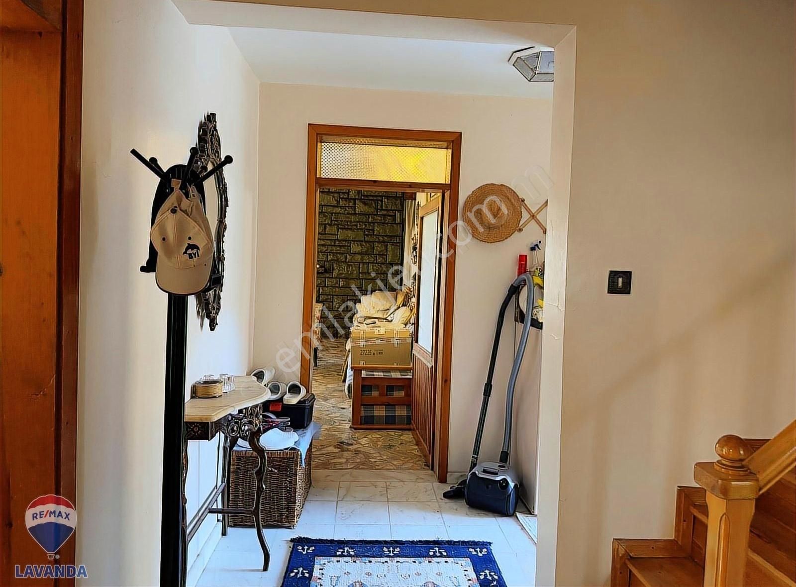 Re/max Lavanda'dan Yeniçiftlik'te Denize Sıfır Satılık Villa - Görsel 26