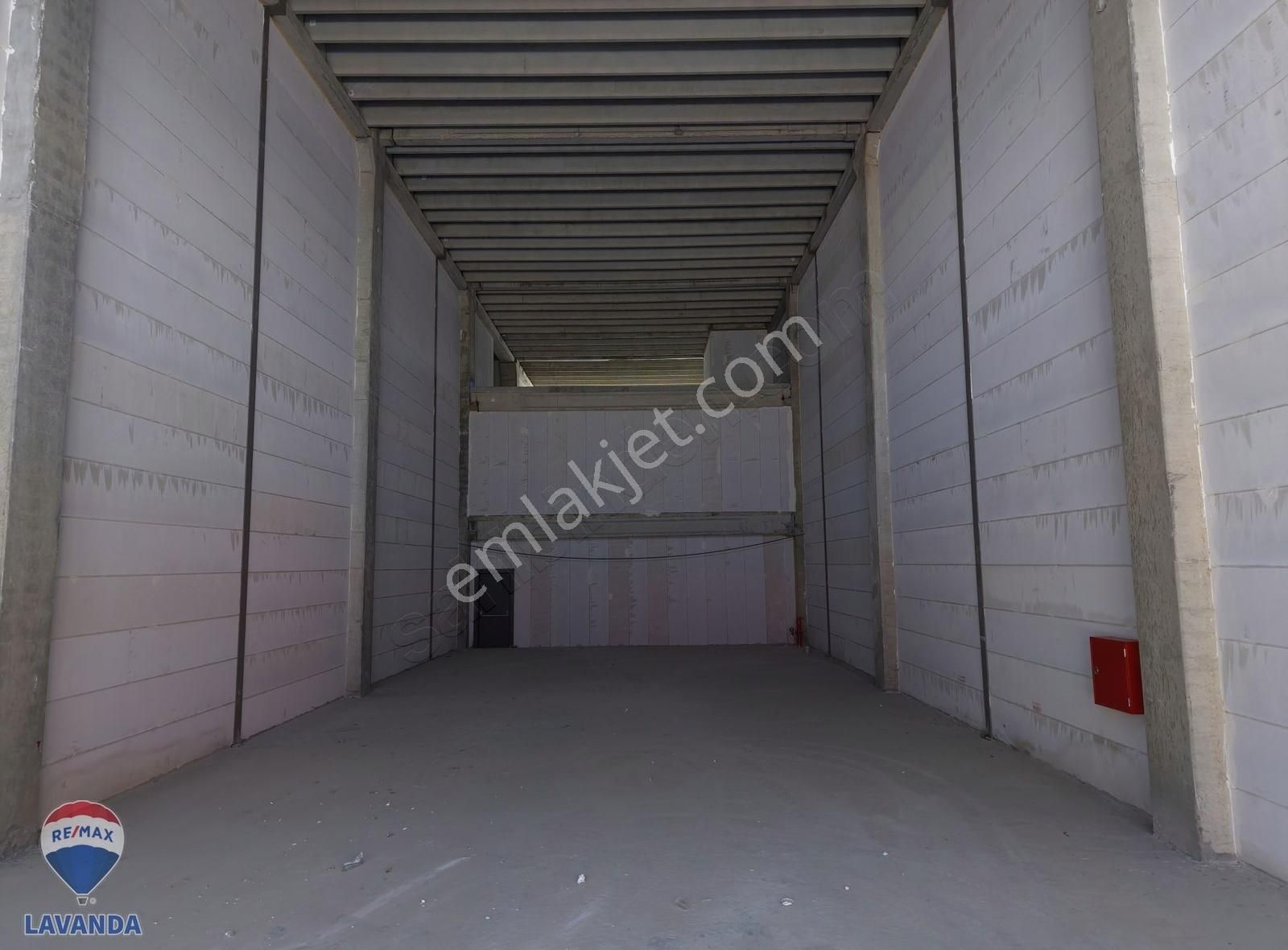 Remax Lavanda Çorlu 1. Osb Yeni Nesil Sanayi Sit. 673 M2 Kiralık - Görsel 3