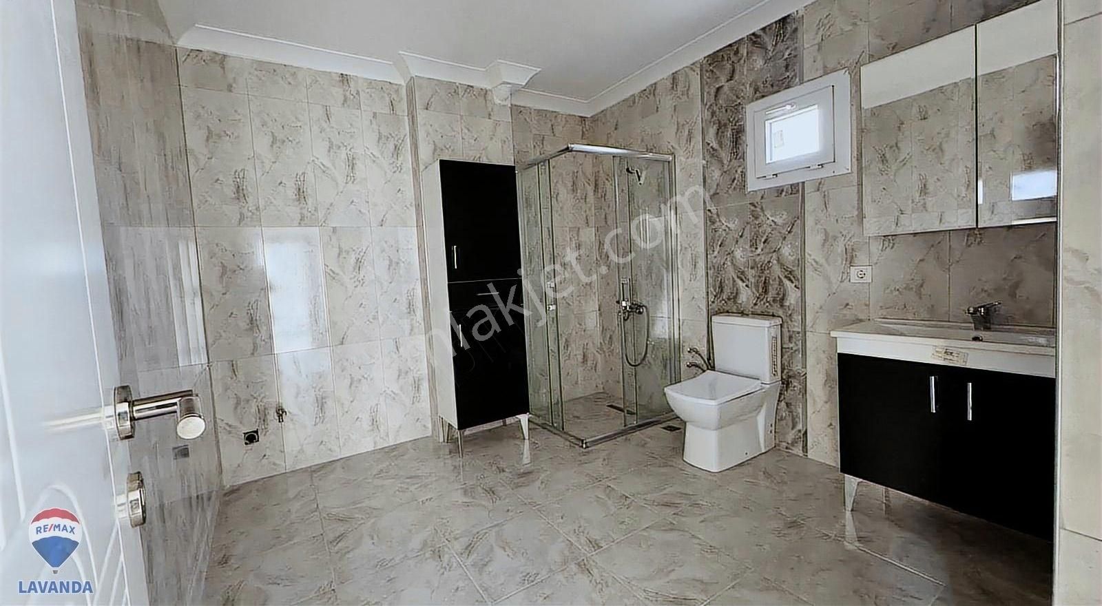 Re/max Lavandadan Nato Limanı Karşısı Deniz Manzaralı Villalar - Görsel 18