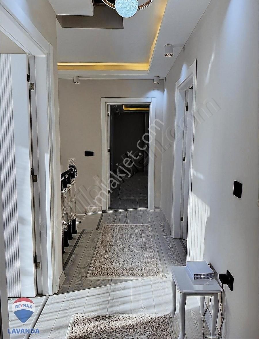 Tekirdağ Çerkezköy Kızılpınarda Sıfır İskanlı 6+2 Müstakil Villa - Görsel 19