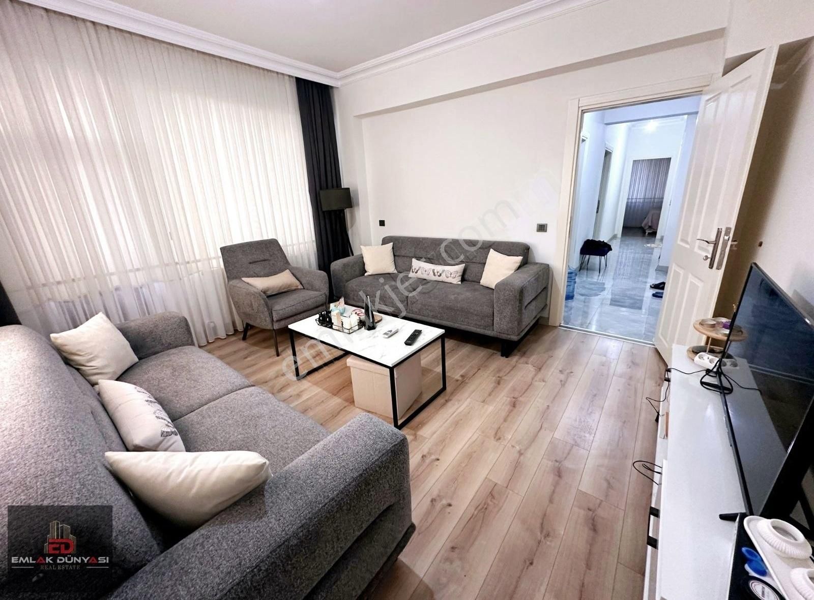 Cadde Dibi Doğalgazlı Önü Açık Park Cephe 2+1 90m2 Daire