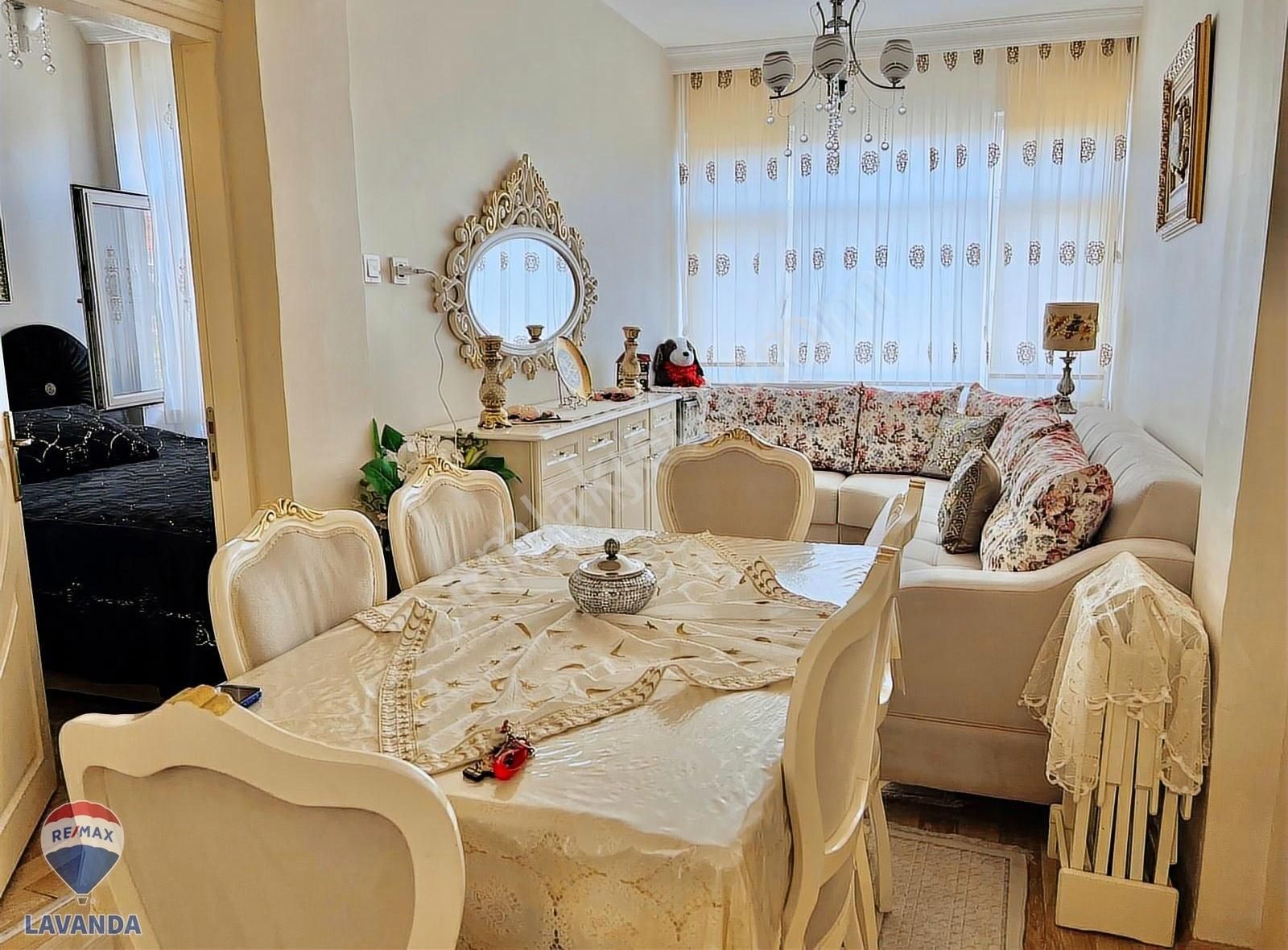 Kocamustafapaşa Silivrikapı Mahallesin'de 2+1 Temiz Daire - Görsel 11